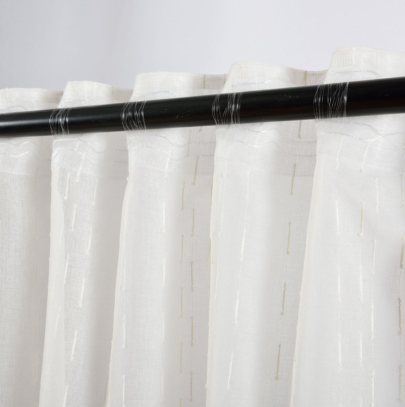 Gardine Webstruktur Leinen Optik Transparent verdeckte Schlaufen Universalband (Höhe x Breite cm) 20470 Gardinenschal Gardine_Webstruktur_Leinen_Optik_Transparent_verdeckte_Schlaufen_Universalband_Hohe_x_Breite_cm_20470_-_Gardinenbox.de_-_-3683603 | Gardinenbox.de