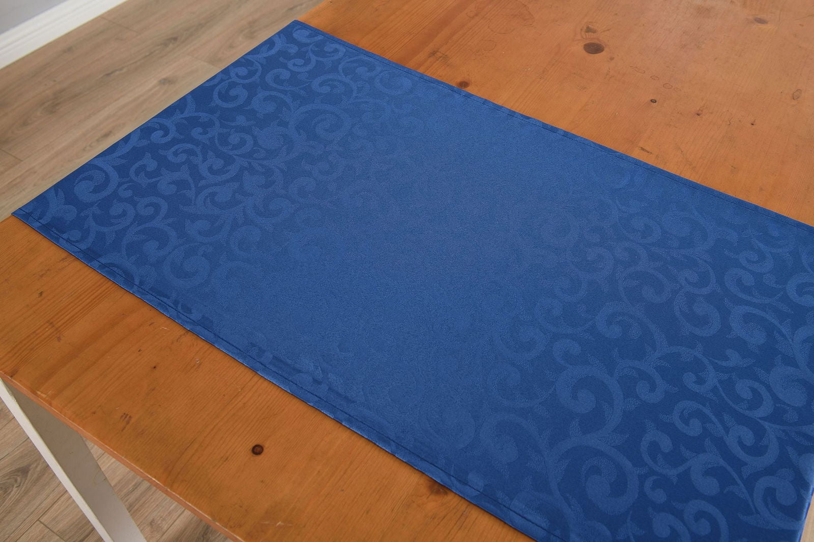 Halley Damast Tischdecke Tischwäsche Läufer 201080 Tischwäsche Halley_Damast_Tischdecke_Tischwasche_Laufer_201080_-_Gardinenbox.de_-_-3684899 | Gardinenbox.de