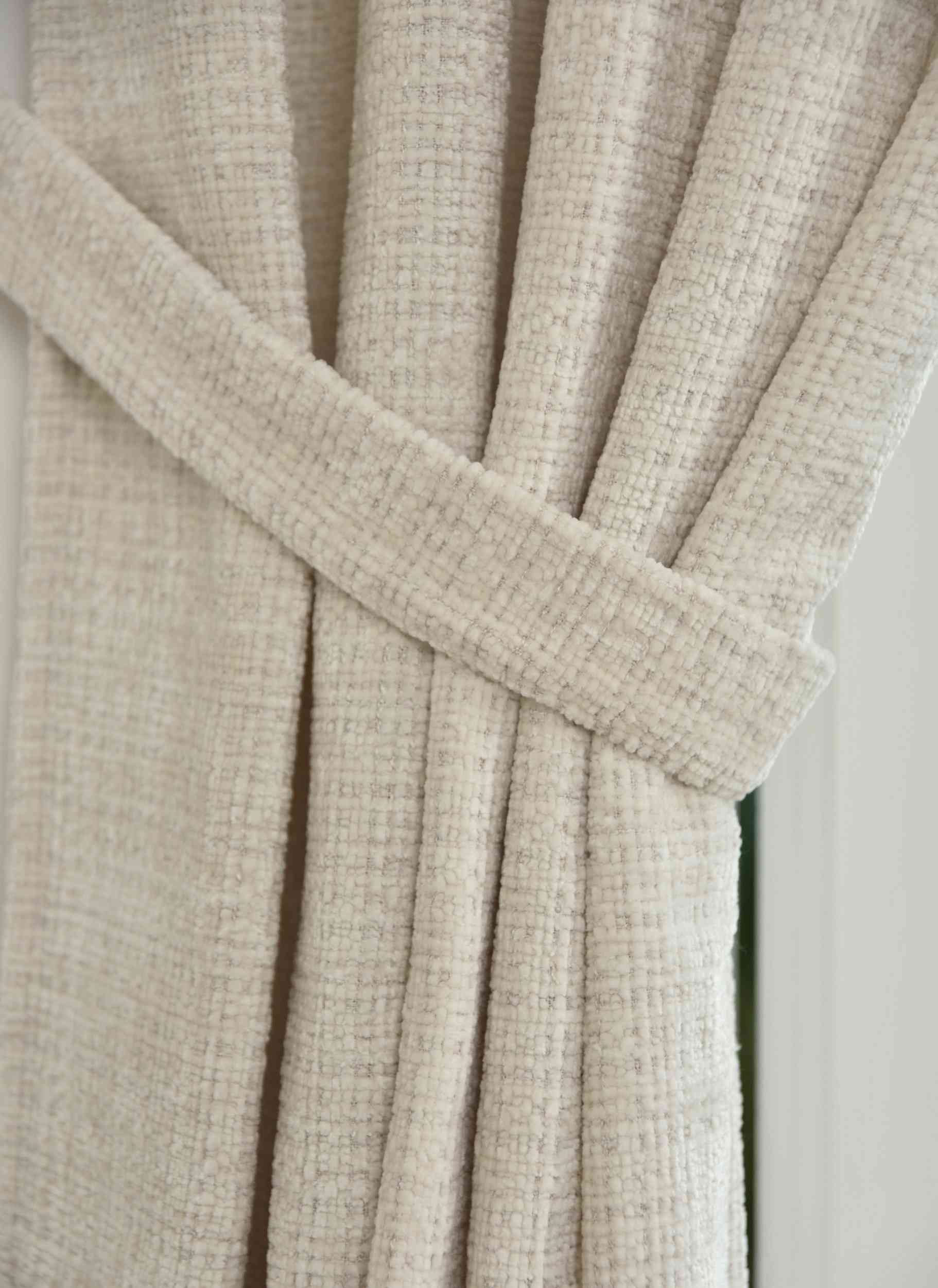 Vorhang Chenille Jacquard »RIGA« mit Multiband-Aufhängung Luxuriöser Stil für Ihr Zuhause 2023500 Vorhang Img1517 | Gardinenbox.de