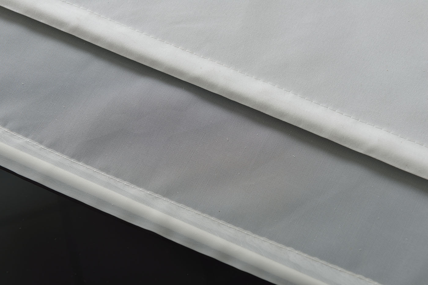 Doppel Raffrollo Palma Microsatin matt Voile Faltgardinen Faltrollo Schlaufenrollo mit Universalgardinenband 20410 Raffrollo Img29914 | Gardinenbox.de
