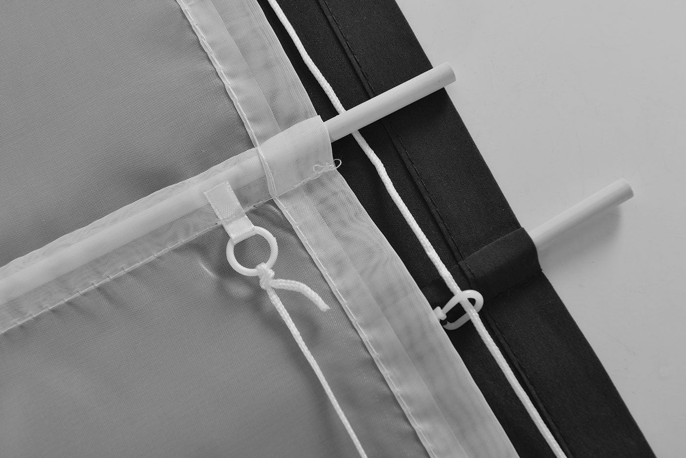 Doppel Raffrollo Palma Microsatin matt Voile Faltgardinen Faltrollo Schlaufenrollo mit Universalgardinenband 20410 Raffrollo Img30001 | Gardinenbox.de