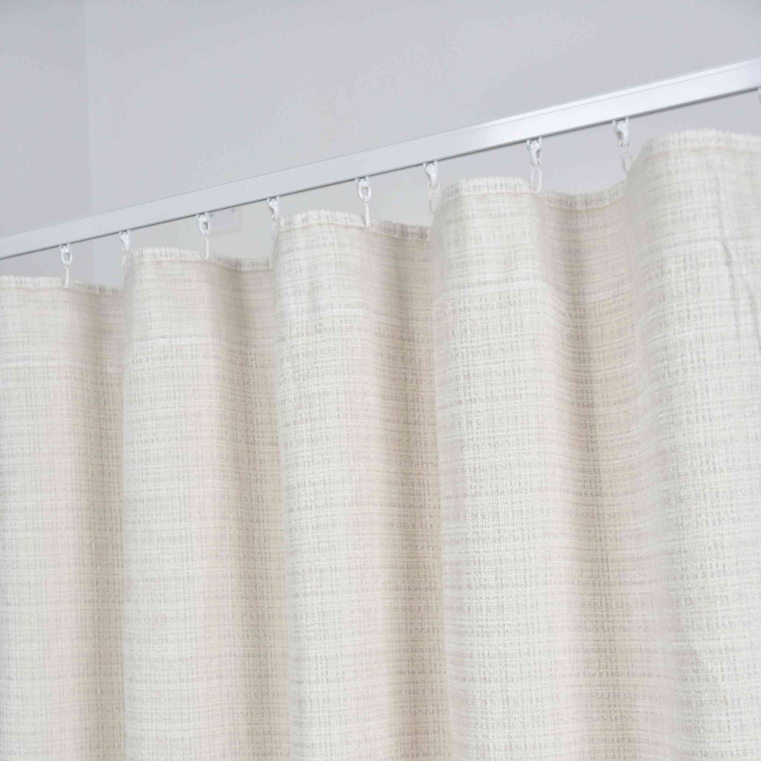 Vorhang Chenille Jacquard »RIGA« mit Multiband-Aufhängung Luxuriöser Stil für Ihr Zuhause 2023500 Vorhang Img3474 | Gardinenbox.de