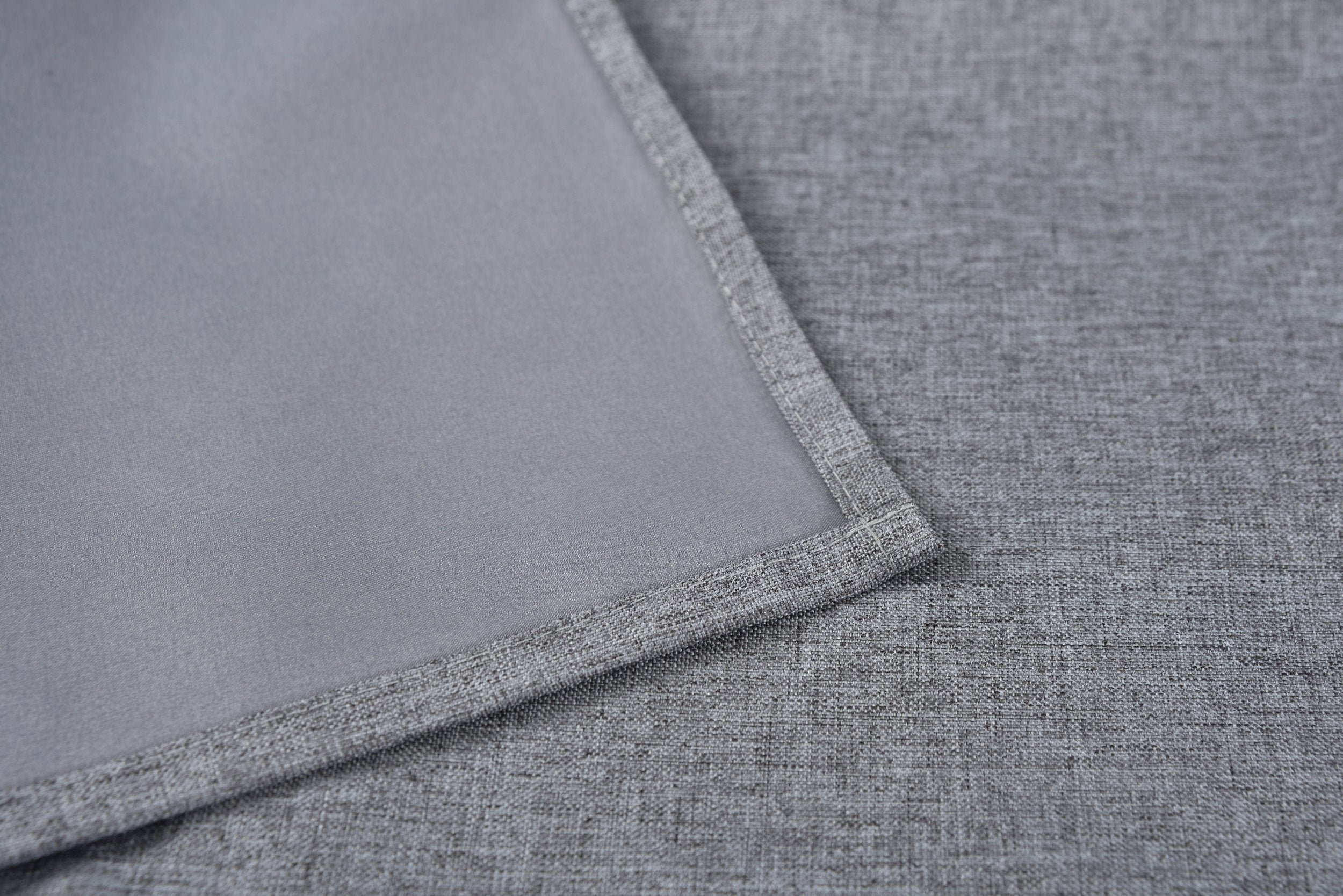 Premium Verdunkelungsvorhang »BOSTON Dark« 100% Verdunkelung mit Multibandaufhängung 2023600 Vorhang Img3822 | Gardinenbox.de