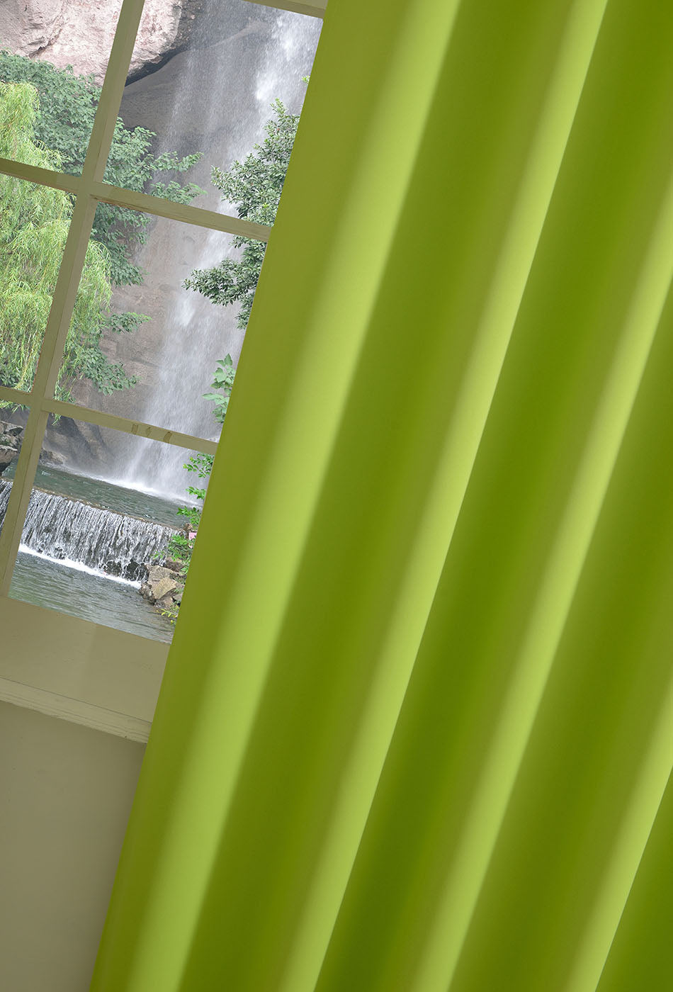 Verdunkelungsvorhag mit Schlaufen matt uni Farben aus weichfallenden blickdichten Stoff blickdicht Blackout 20610 Vorhang Img49623 | Gardinenbox.de