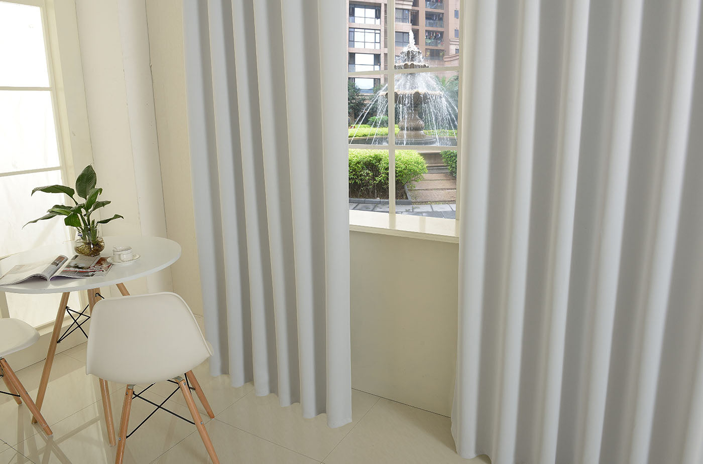 Verdunkelungsvorhag mit Schlaufen matt uni Farben aus weichfallenden blickdichten Stoff blickdicht Blackout 20610 Vorhang Img50316 | Gardinenbox.de