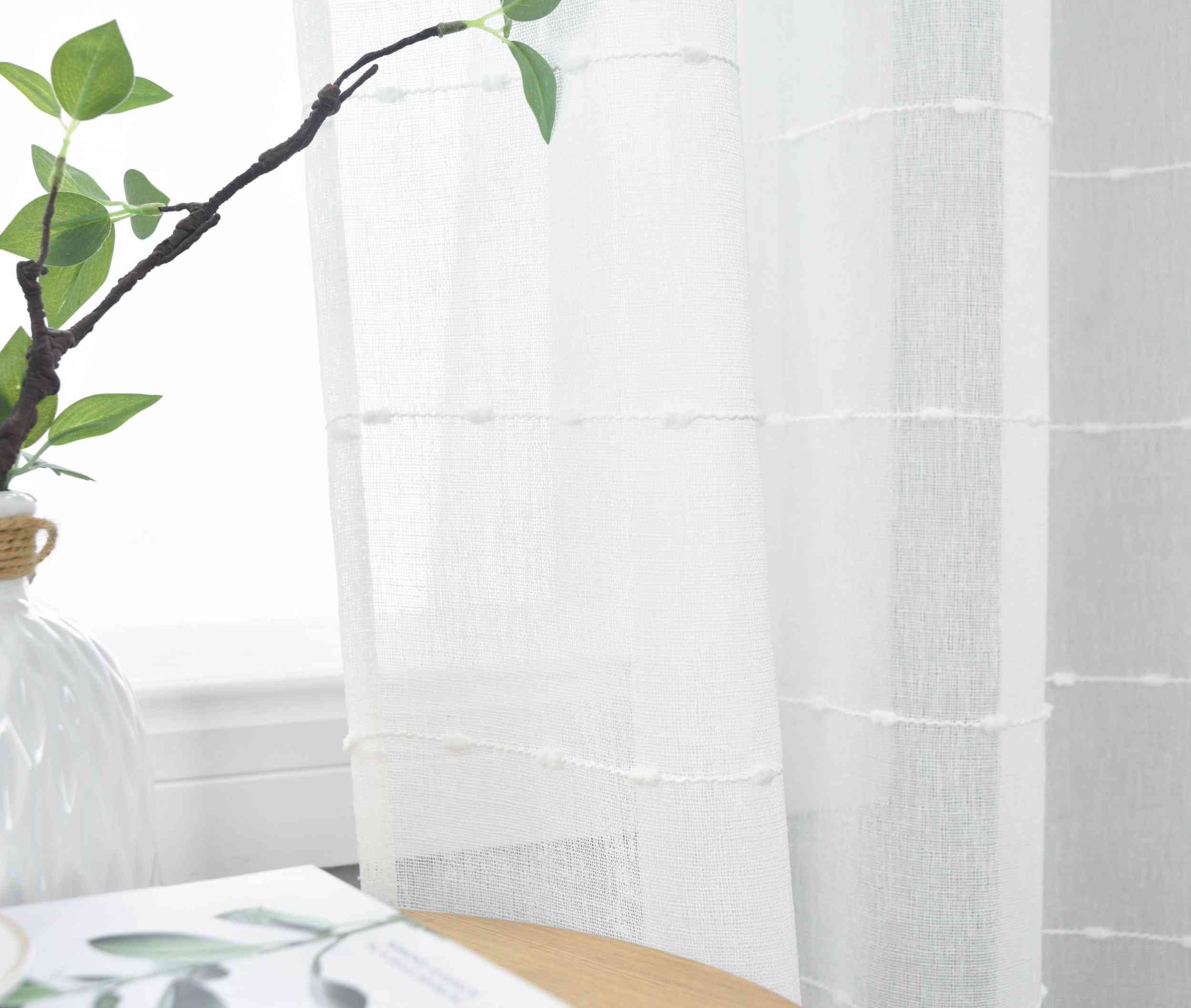 Halbtransparente Gardine mit Ösen »Kassel« Chenille Leinenbindung Streifen Grobfaserig 202470 Gardinenschal Img6428_481d6bc1-55b3-4bb8-b28f-edb102aa066f | Gardinenbox.de