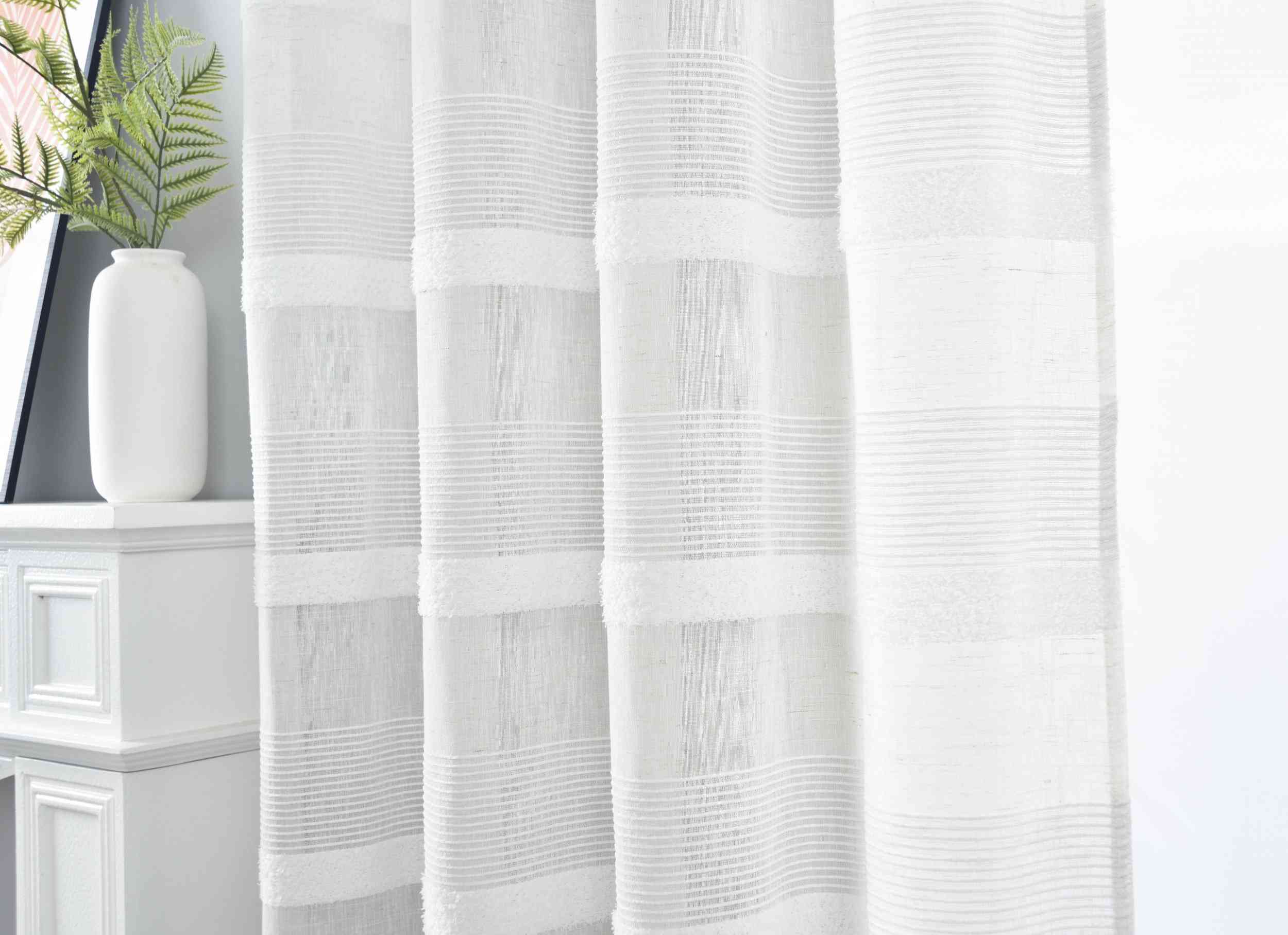 2er Set Halbtransparente Gardine mit Ösen HxB 245x140 cm Natur Meliert »Halle« Chenille Leinenbindung Lichtdurchlässig Halbtransparent 202480-2 Gardinenschal Img6445_437e8688-15dd-4fc8-8945-a4b5b4e48fd4 | Gardinenbox.de