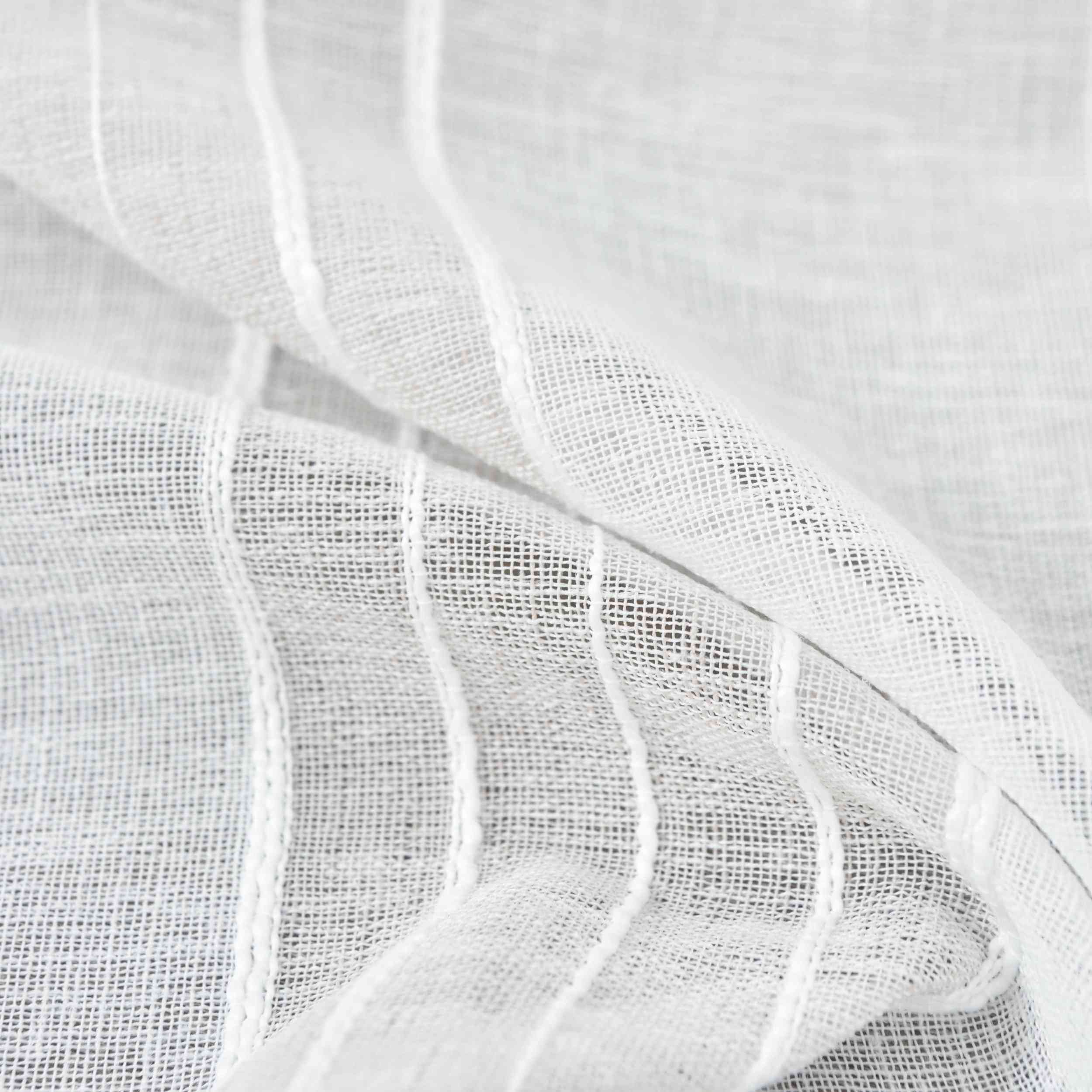 Halbtransparente Gardine mit Ösen »Frankfurt« Leinenbindung Robust Formstabil Linienmuster 202460 Gardinenschal Img6481 | Gardinenbox.de