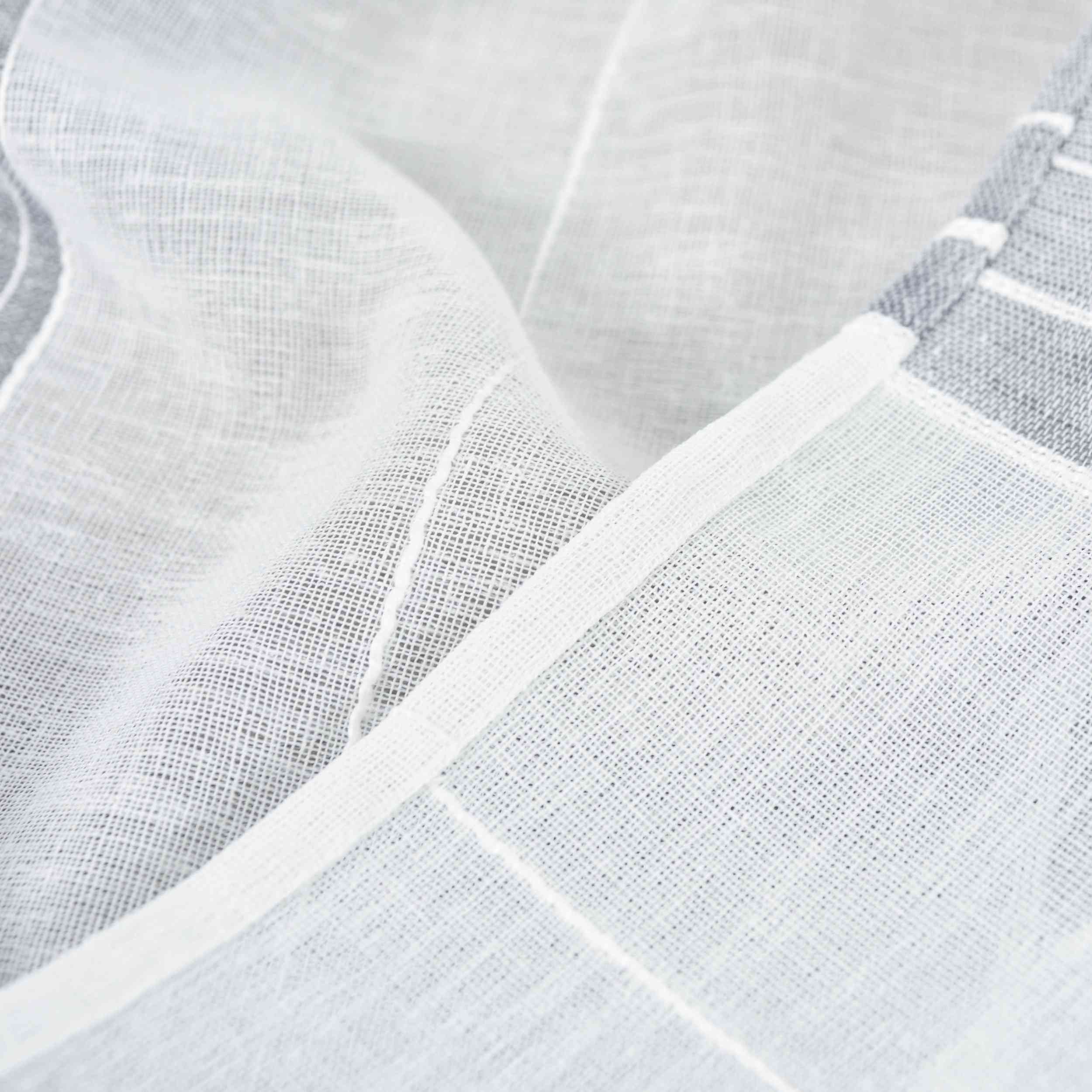 2er Set Halbtransparente Gardinen mit Ösen »Frankfurt« Leinenbindung Robust Formstabil Linienmuster 202460-2 Gardinenschal Img6504_5d7cb2f1-880c-4e2a-8497-763aef056f75 | Gardinenbox.de