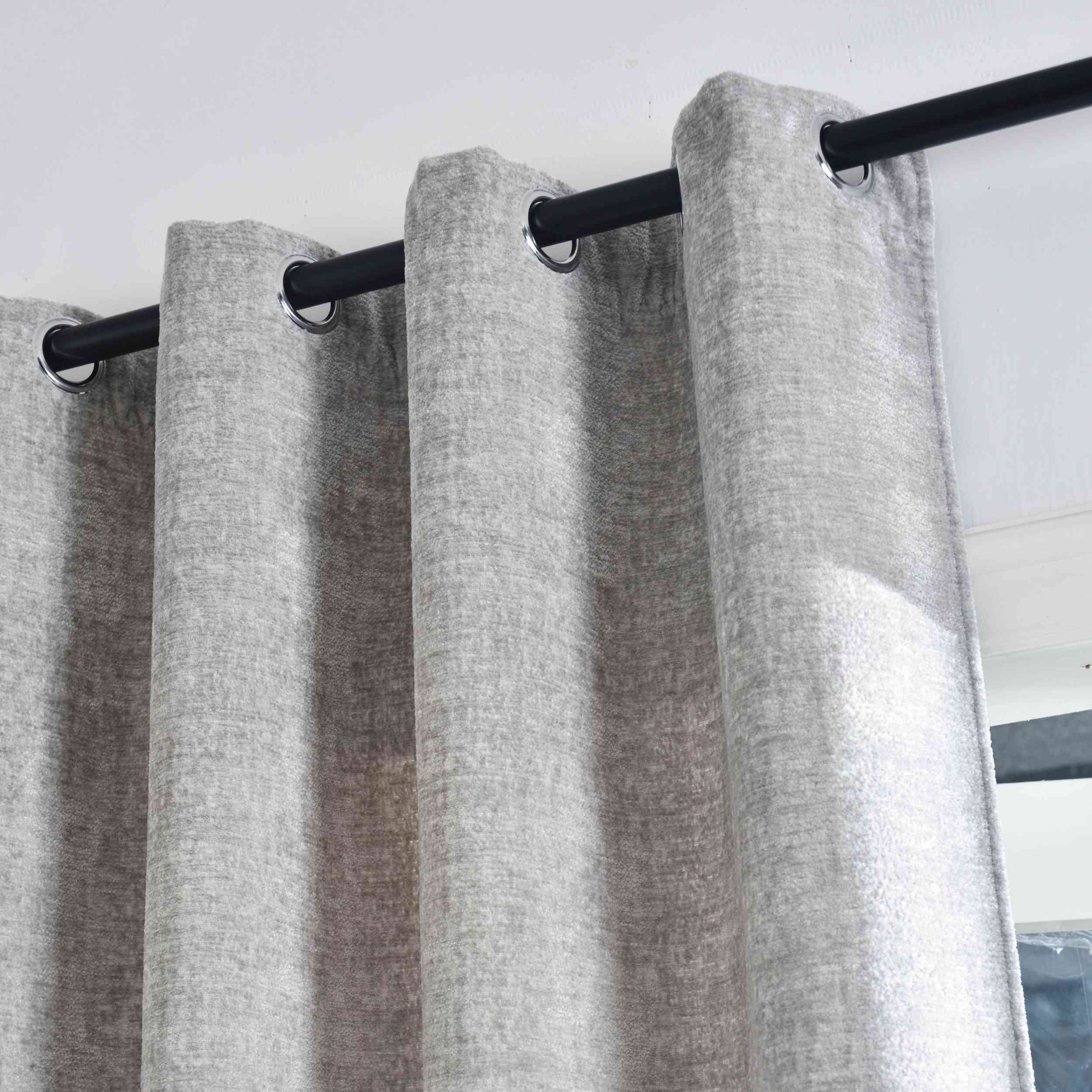 Verdunkelungsvorhang »Nürnberg« Ösen Raffhalter Chenille samtig weich geschmeidig fallend 202420 Vorhang Img6796 | Gardinenbox.de