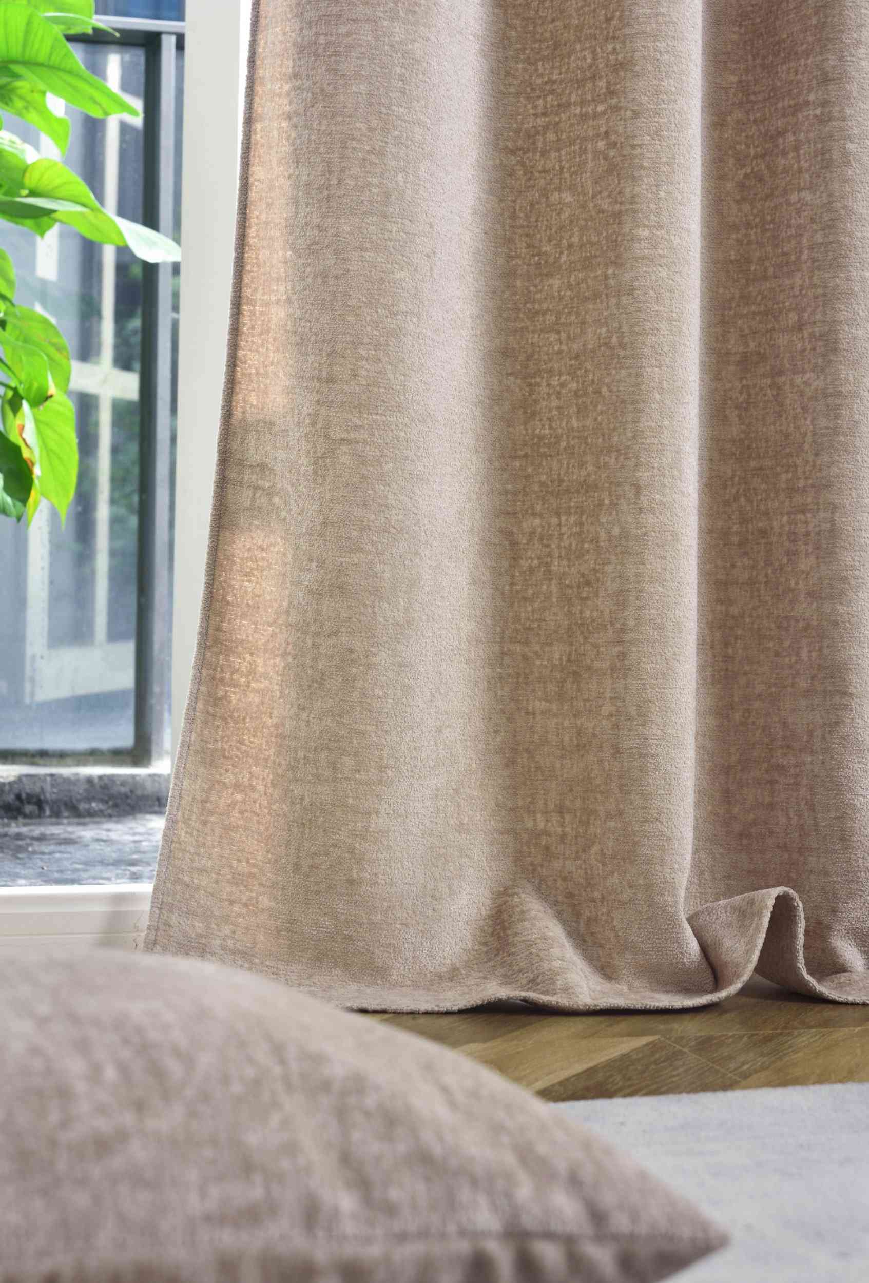Verdunkelungsvorhang »Nürnberg« Ösen Raffhalter Chenille samtig weich geschmeidig fallend 202420 Vorhang Img6828_1 | Gardinenbox.de