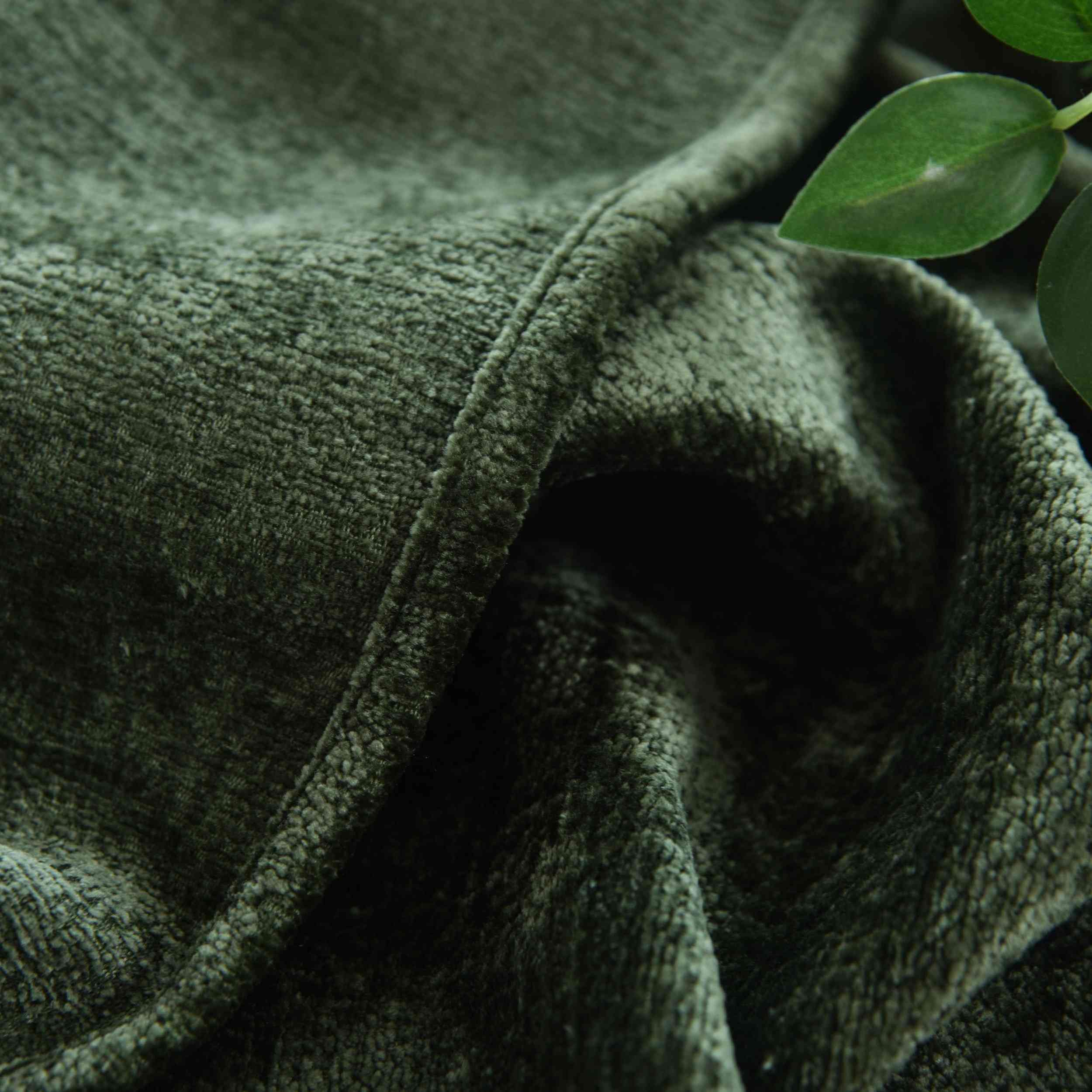 Verdunkelungsvorhang »Nürnberg« Ösen Raffhalter Chenille samtig weich geschmeidig fallend 202420 Vorhang Img6899 | Gardinenbox.de