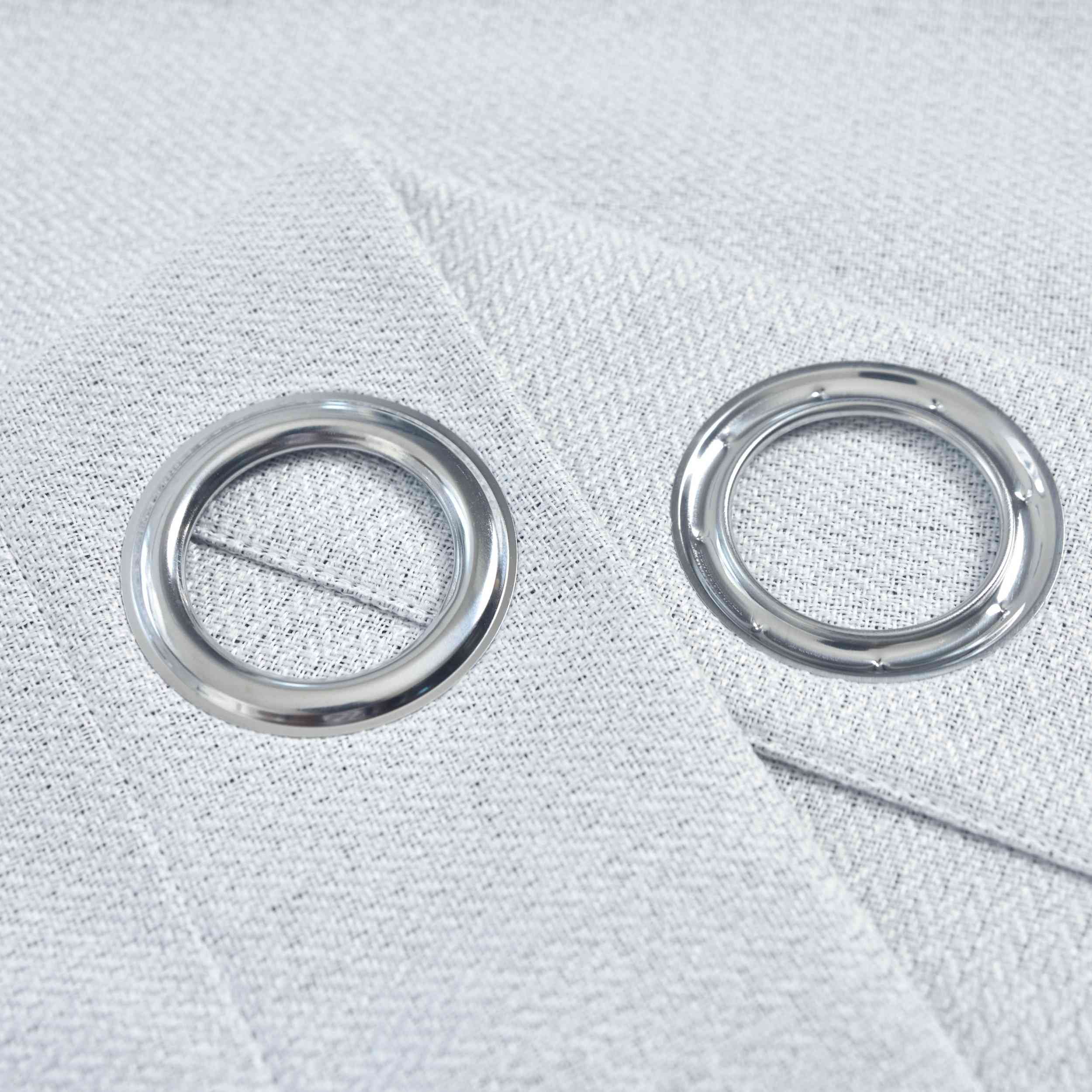 Verdunkelungsvorhang Ösen Raffhalter 100% Verdunkelung Blackout »München Dark« Dreischichtige Bindung Fischgrätmuster 202410 Vorhang Img6985_9f37b1d2-78af-45d7-ae2a-c7330c4b61db | Gardinenbox.de