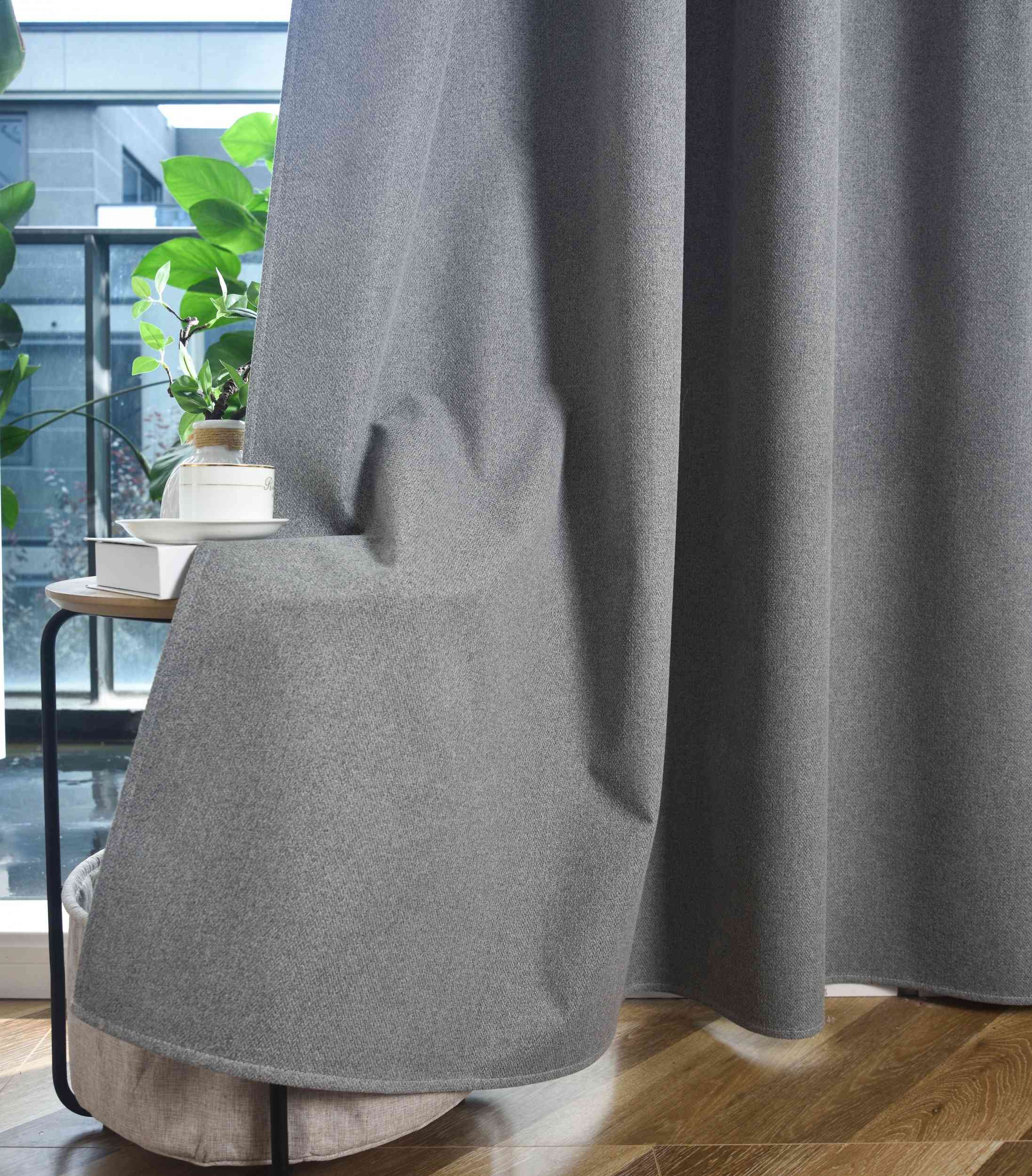 2er Set Verdunkelungsvorhänge Ösen Raffhalter 100% Verdunkelung Blackout »München Dark« Dreischichtige Bindung Fischgrätmuster 202410-2 Vorhang Img7002_7acc2c03-4cf1-439f-9e1e-20f7d664a0a8 | Gardinenbox.de