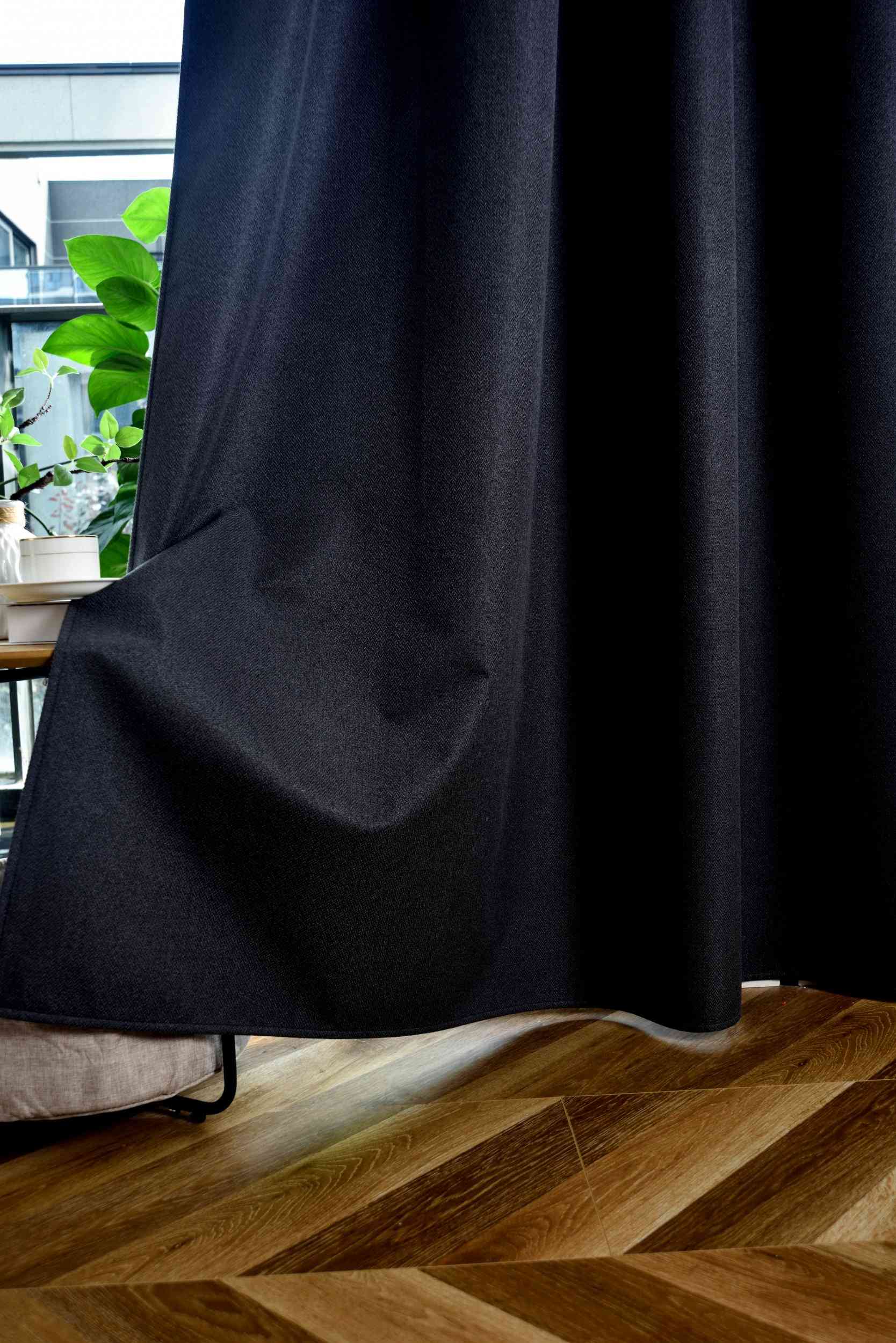 Verdunkelungsvorhang Ösen Raffhalter 100% Verdunkelung Blackout »München Dark« Dreischichtige Bindung Fischgrätmuster 202410 Vorhang Img7024_aeb48f69-f903-4cd4-9eac-c851364bfe47 | Gardinenbox.de