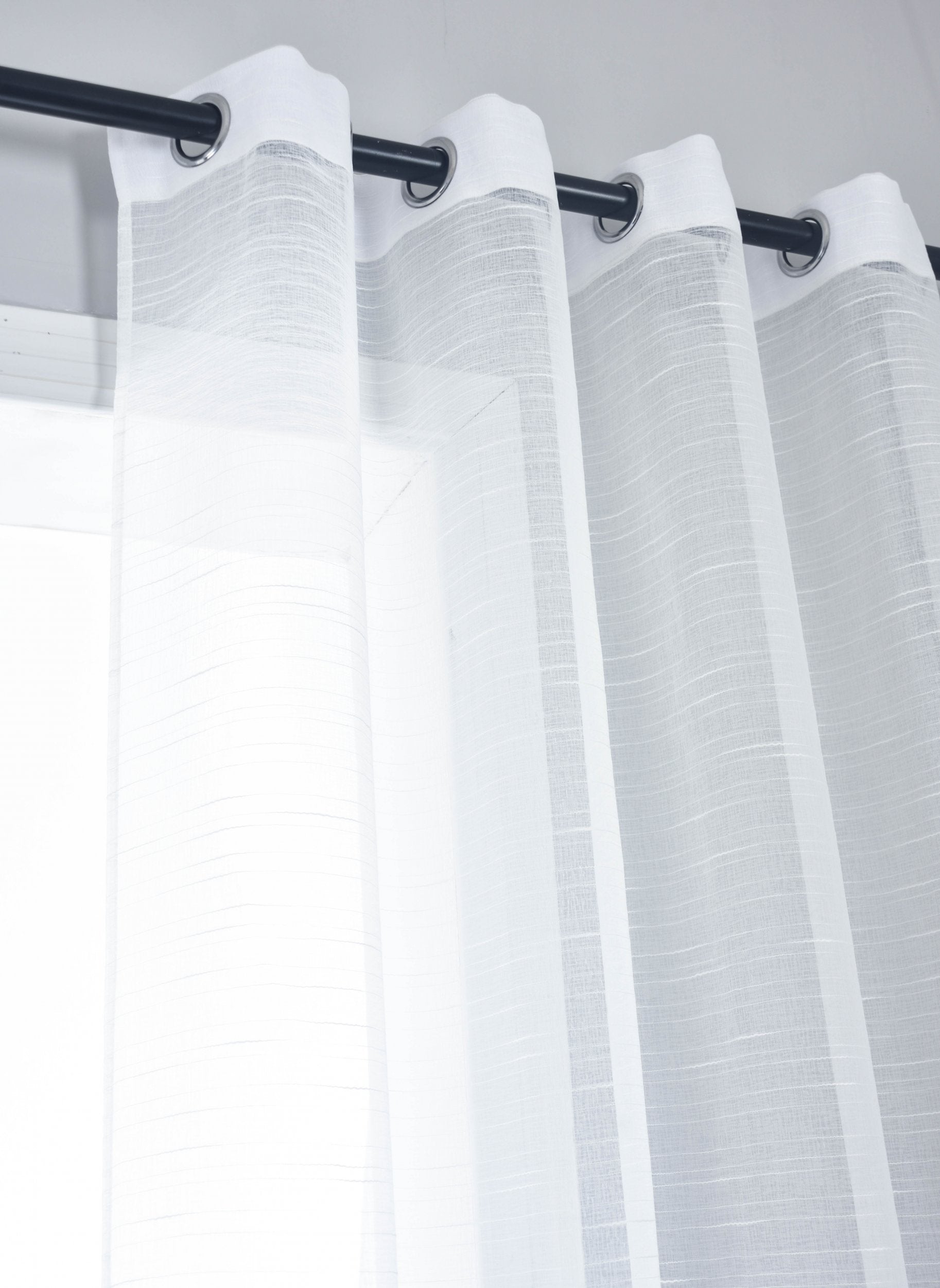 2er Set Gardinen »Dresden« Ösen HxB 245x135 cm Natur Raffhalter filigran leicht modern elegant Linienmuster 202440-2 Gardinenschal Img7316_cf32144b-2ded-4e53-a3f0-6f537a405390 | Gardinenbox.de