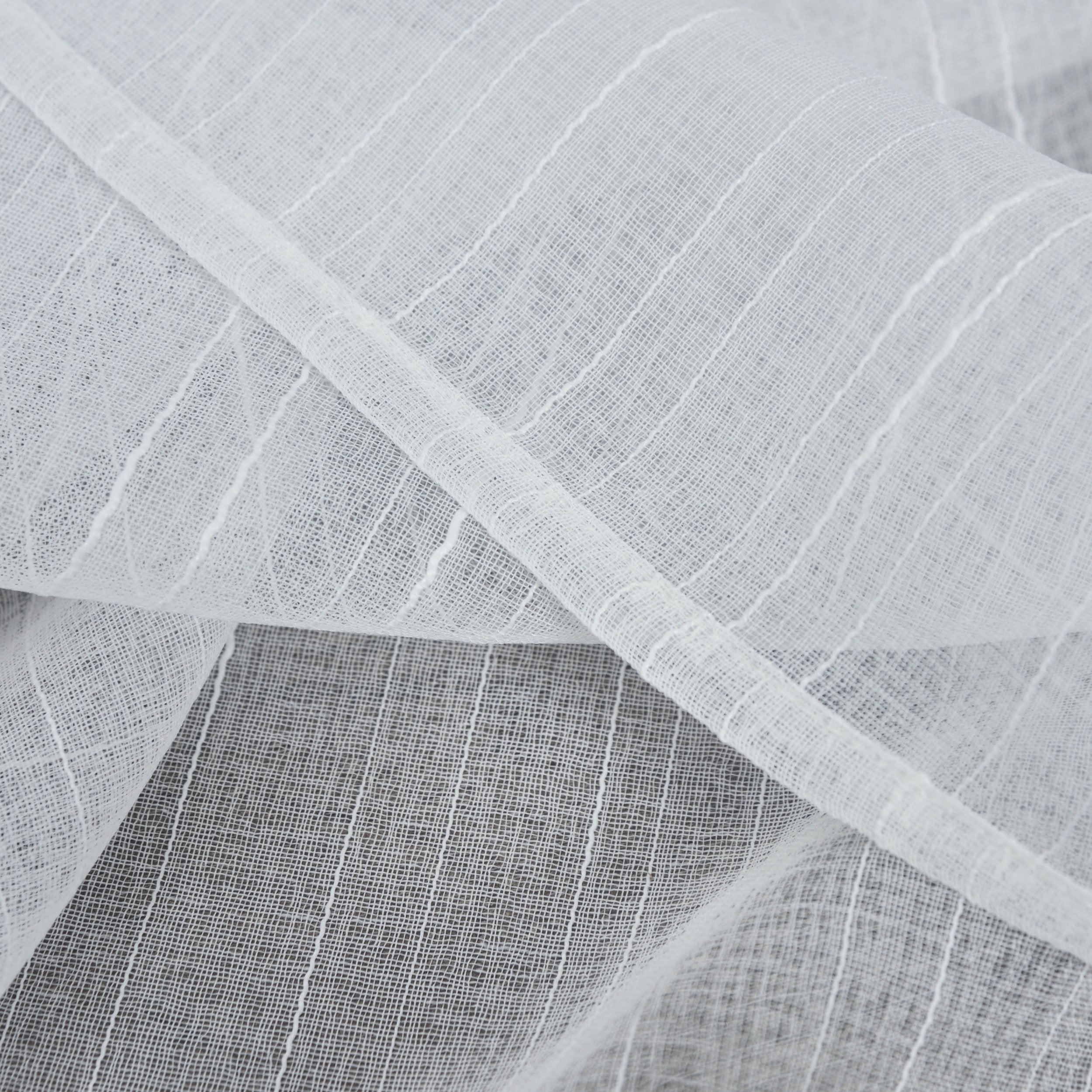 Gardine »Dresden« Ösen HxB 245x135 cm Natur Raffhalter filigran leicht modern elegant Linienmuster 202440 Gardinenschal Img7330 | Gardinenbox.de