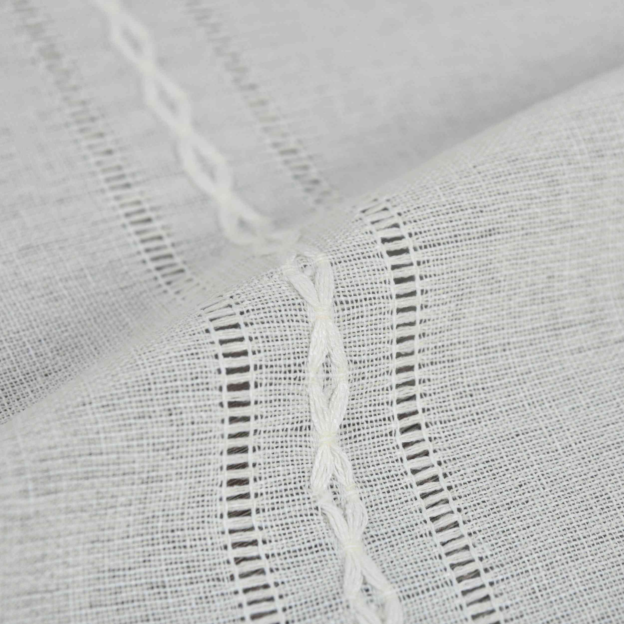 2er Set Halbtransparente Gardinen mit Ösen »Leipzig« Kettenmuster lichtdurchlässig elegante Struktur 202450-2 Gardinenschal Img7355_7887de3d-db3c-4ff9-a12a-77bf4b0c2f67 | Gardinenbox.de