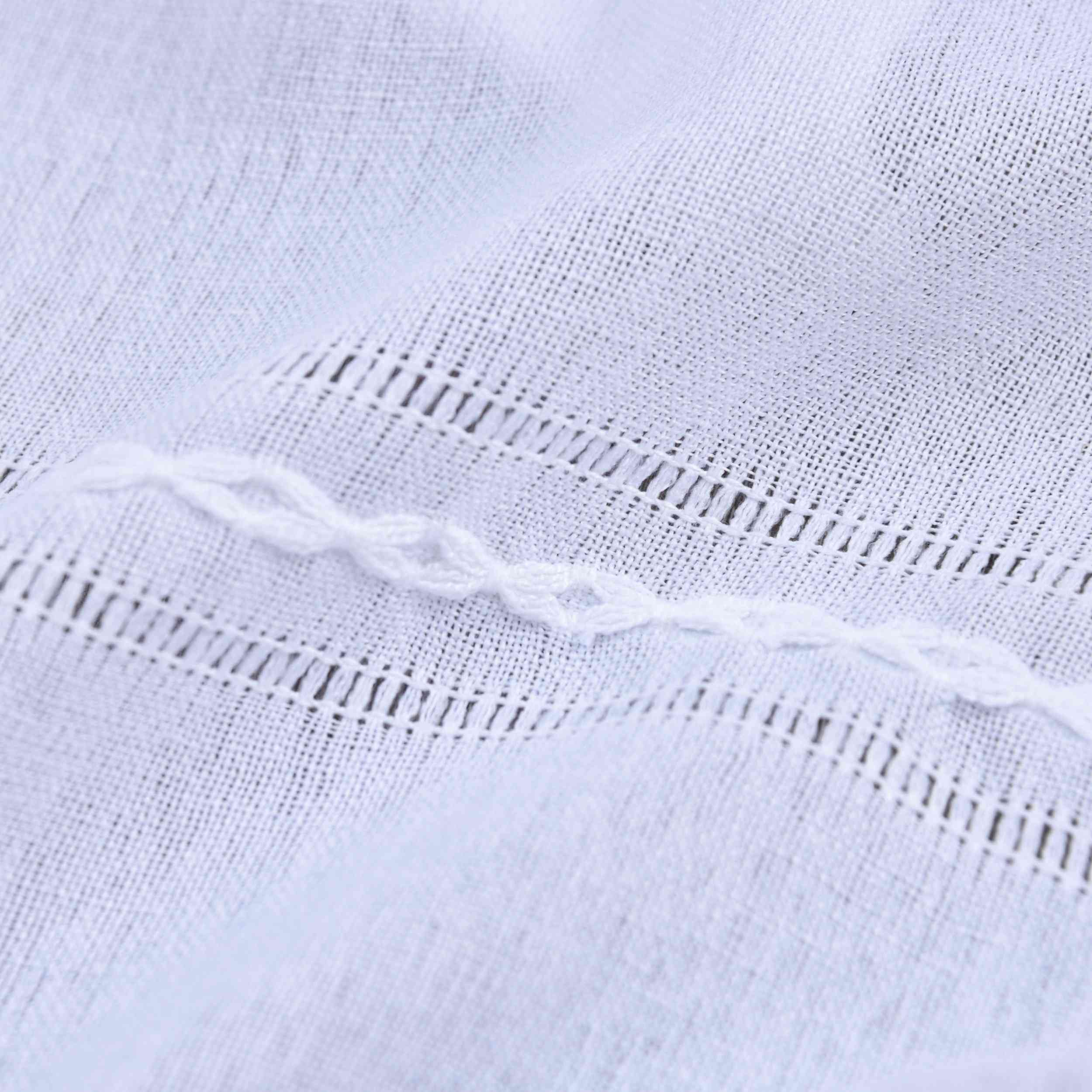 2er Set Halbtransparente Schiebegardinen mit Paneelwagen »Leipzig« Kettenmuster lichtdurchlässig elegante Struktur 202450P-2 Schiebegardine Img7585_75769e54-2cd2-4222-ada9-1d78577a1279 | Gardinenbox.de