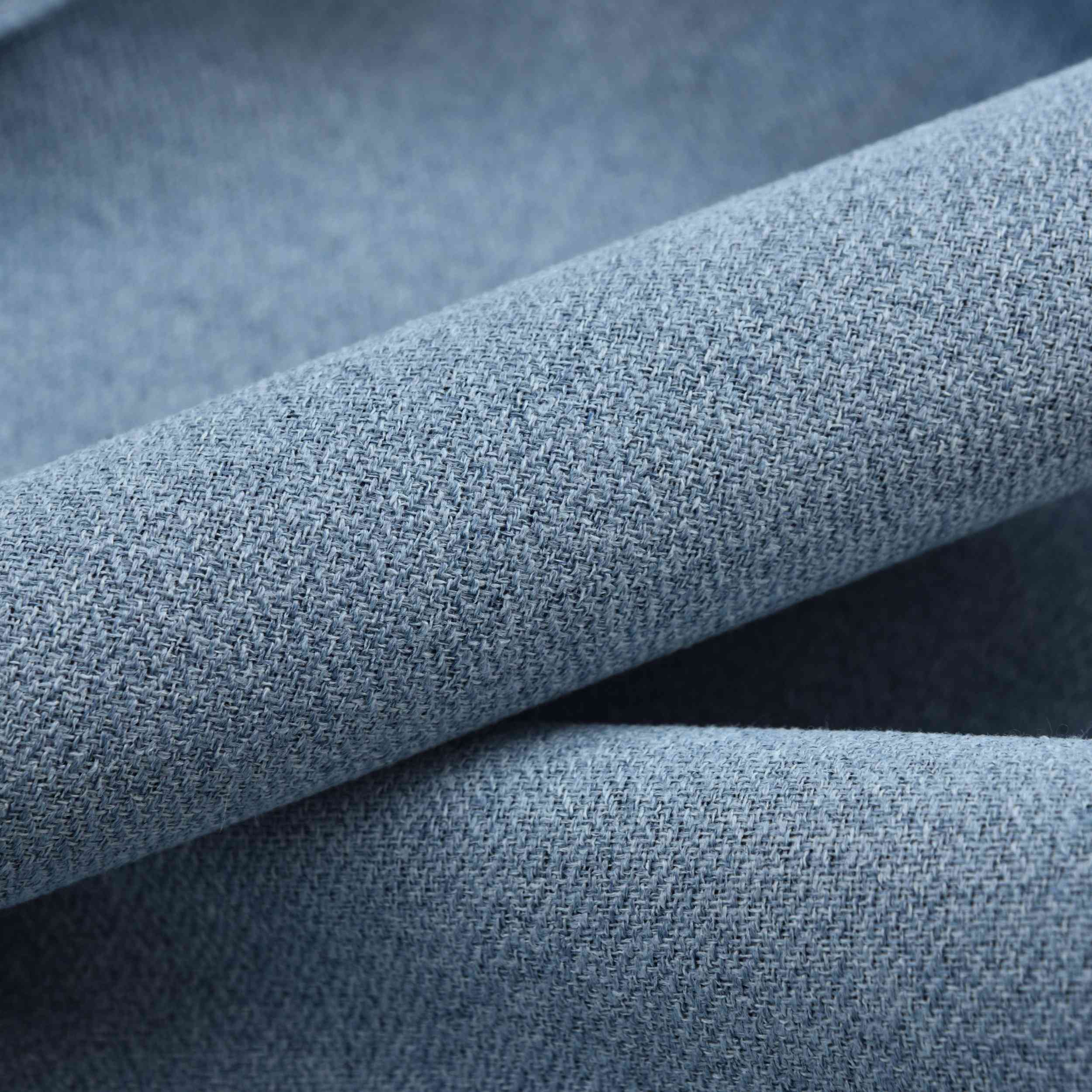 2er Set Flächenvorhänge mit Paneelwagen 100% Verdunkelung Blackout »München Dark« Paneelwagen Dreischichtige Bindung 202410P-2 Schiebegardine Img7617_6c1744e3-97b0-4d8d-b0e8-7c959986aa6f | Gardinenbox.de