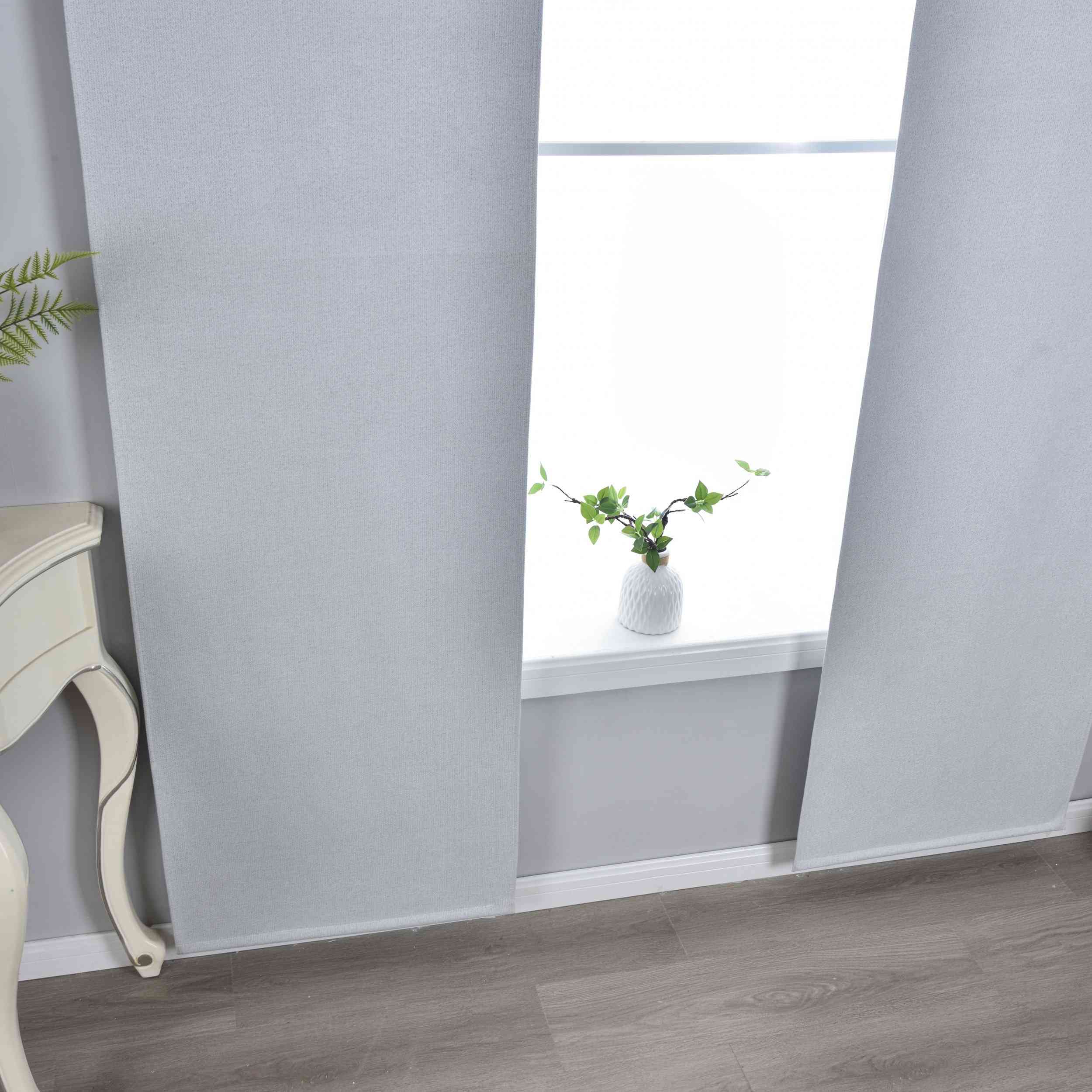 2er Set Flächenvorhänge mit Paneelwagen 100% Verdunkelung Blackout »München Dark« Paneelwagen Dreischichtige Bindung 202410P-2 Schiebegardine Img7680_595904a6-1fc5-4b8a-9f57-ef558f7817c3 | Gardinenbox.de