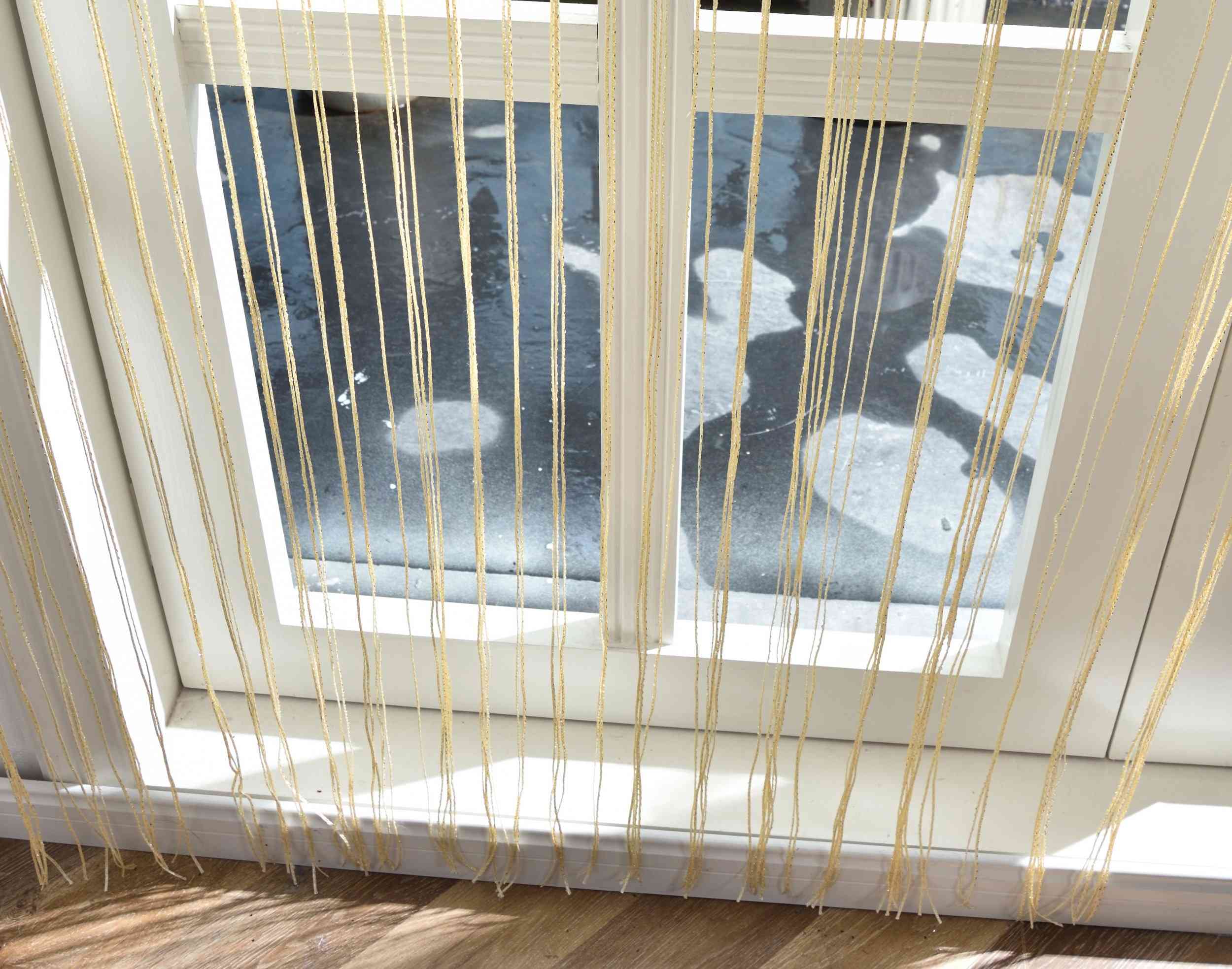 Fadengardine »Shanghai« mit Tunneldurchzug Schimmernd Vielseitig Modern Praktisch 20305N Fadengardine Img7891 | Gardinenbox.de