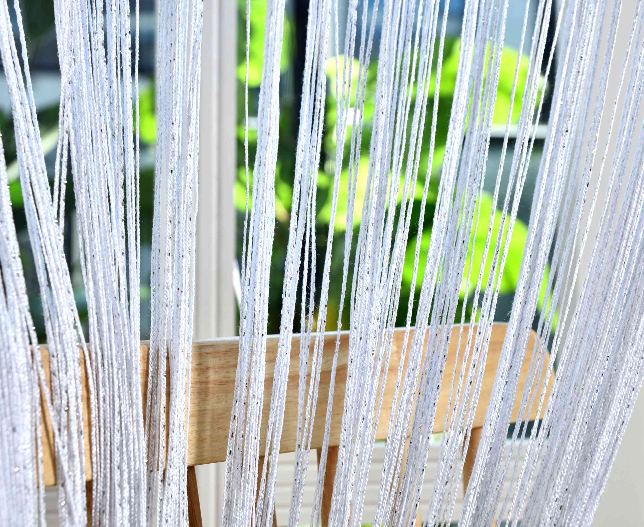 Fadengardine »Shanghai« mit Tunneldurchzug Schimmernd Vielseitig Modern Praktisch 20305N Fadengardine Img8051 | Gardinenbox.de