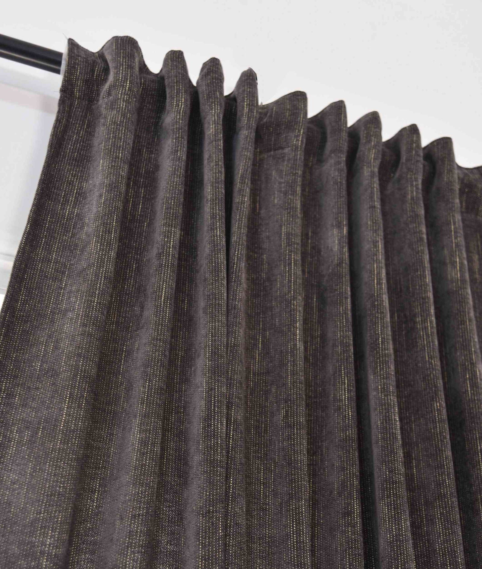 Jacquard-Vorhang mit Lurex-Effektgarn »HAVANNA« Multiband-Aufhängung: Luxus für Ihr Zuhause 2023340 Vorhang Jacquard-Vorhang_mit_Lurex-Effektgarn_HAVANNA_Multiband-Aufhangung_Luxus_fur_Ihr_Zuhause_2023340_-_Gardinenbox.de_-_-3685430 | Gardinenbox.de