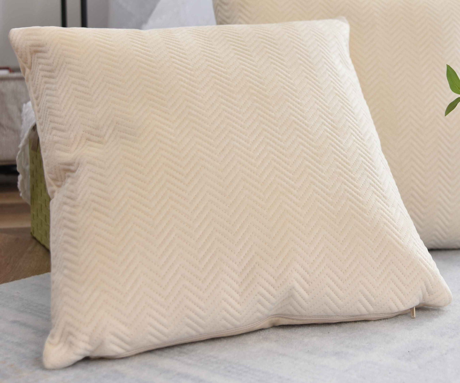 Kissen Dekokissen Jacquard »GRETA« mit Fischgrät-Design pflegeleicht Reißverschluss weiche 320g Füllung - Vielfältige Farbauswahl 2023510 Creme Kissen mit Füllung Kissen_Dekokissen_Jacquard_GRETA_mit_Fischgrat-Design_pflegeleicht_Reissverschluss_weiche_320g_Fullung_-_Vielfaltige_Farbauswahl_2023510_-_Gardinenbox.de_-_-3685733 | Gardinenbox.de