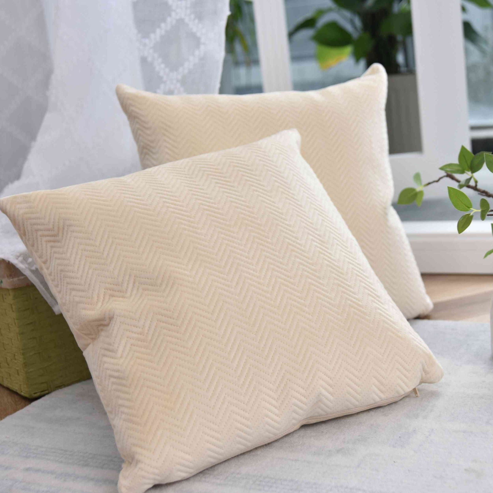 Kissen Dekokissen Jacquard »GRETA« mit Fischgrät-Design pflegeleicht Reißverschluss weiche 320g Füllung - Vielfältige Farbauswahl 2023510 Kissen mit Füllung Kissen_Dekokissen_Jacquard_GRETA_mit_Fischgrat-Design_pflegeleicht_Reissverschluss_weiche_320g_Fullung_-_Vielfaltige_Farbauswahl_2023510_-_Gardinenbox.de_-_-3685746 | Gardinenbox.de