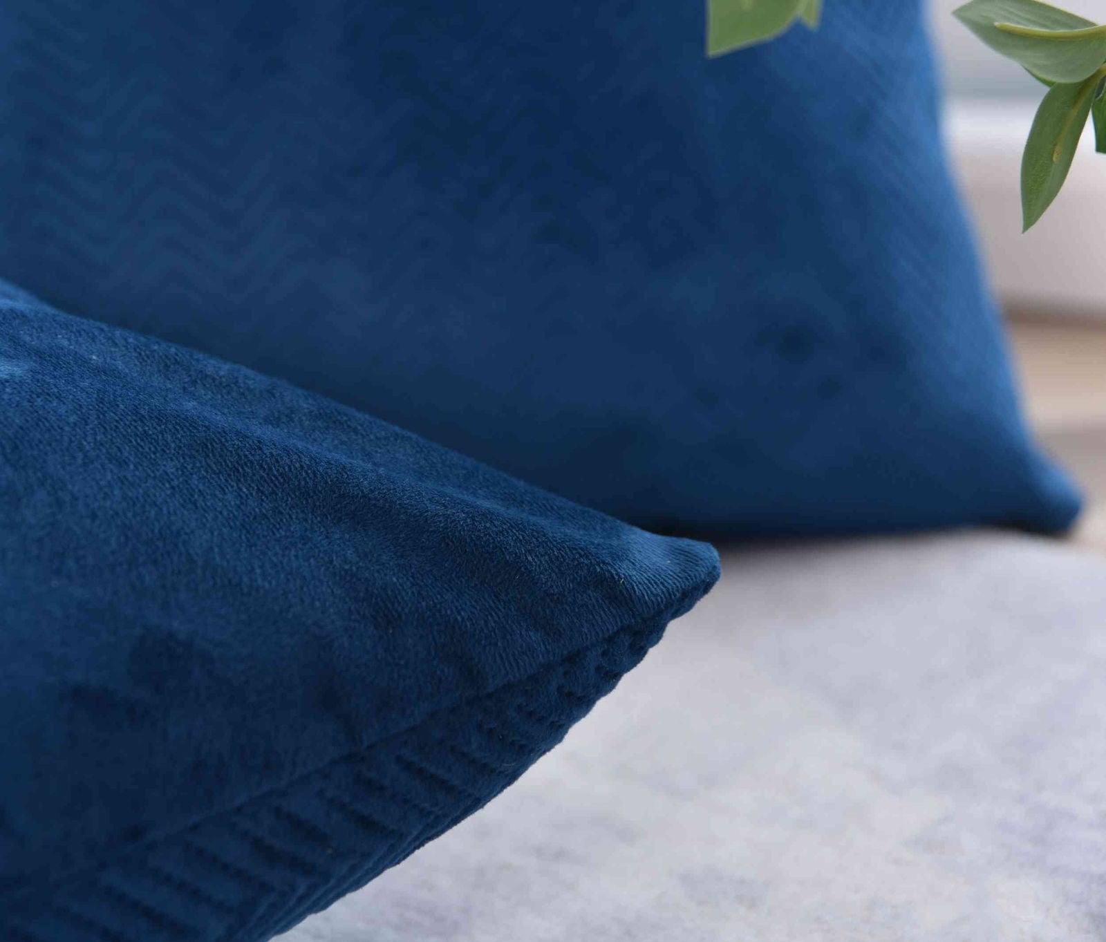 Kissen Dekokissen Jacquard »GRETA« mit Fischgrät-Design pflegeleicht Reißverschluss weiche 320g Füllung - Vielfältige Farbauswahl 2023510 Kissen mit Füllung Kissen_Dekokissen_Jacquard_GRETA_mit_Fischgrat-Design_pflegeleicht_Reissverschluss_weiche_320g_Fullung_-_Vielfaltige_Farbauswahl_2023510_-_Gardinenbox.de_-_-3685799 | Gardinenbox.de