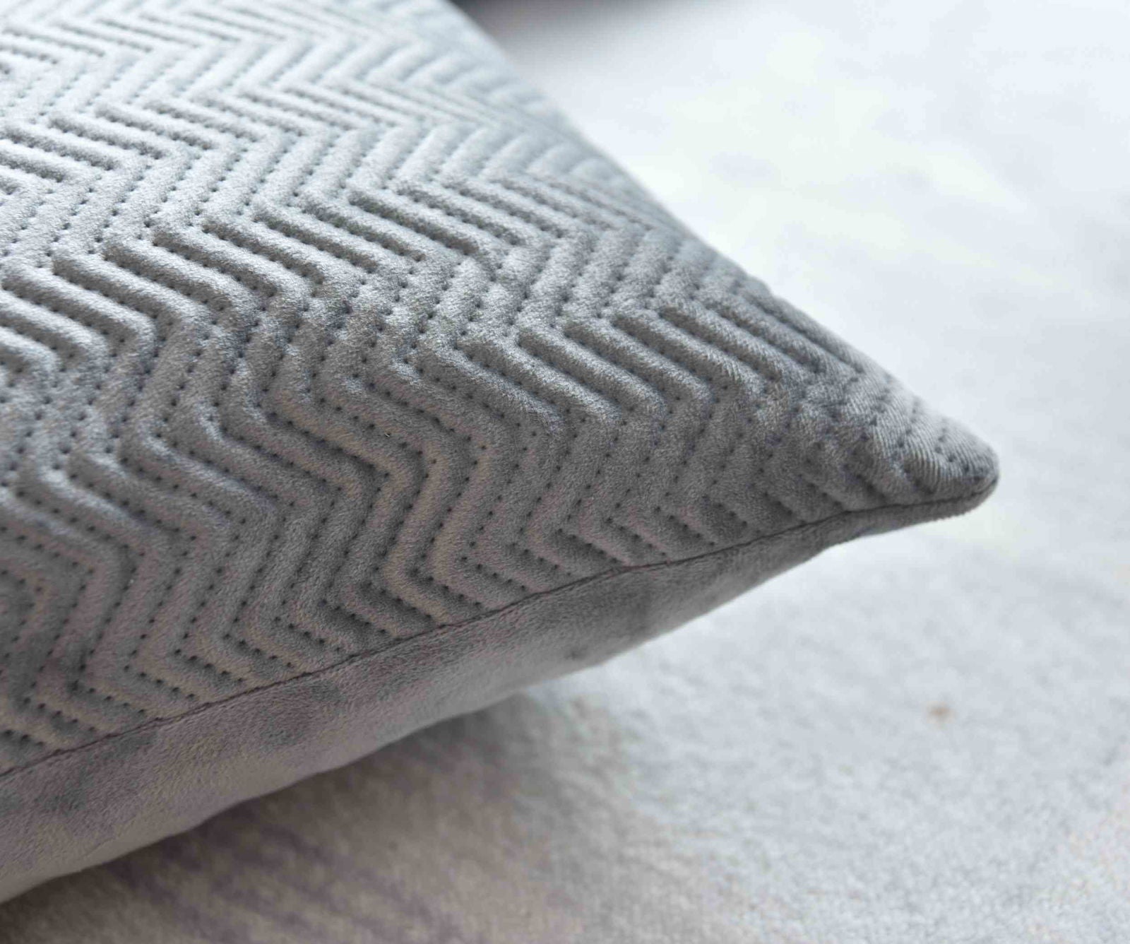 Kissen Dekokissen Jacquard »GRETA« mit Fischgrät-Design pflegeleicht Reißverschluss weiche 320g Füllung - Vielfältige Farbauswahl 2023510 Kissen mit Füllung Kissen_Dekokissen_Jacquard_GRETA_mit_Fischgrat-Design_pflegeleicht_Reissverschluss_weiche_320g_Fullung_-_Vielfaltige_Farbauswahl_2023510_-_Gardinenbox.de_-_-3685846 | Gardinenbox.de