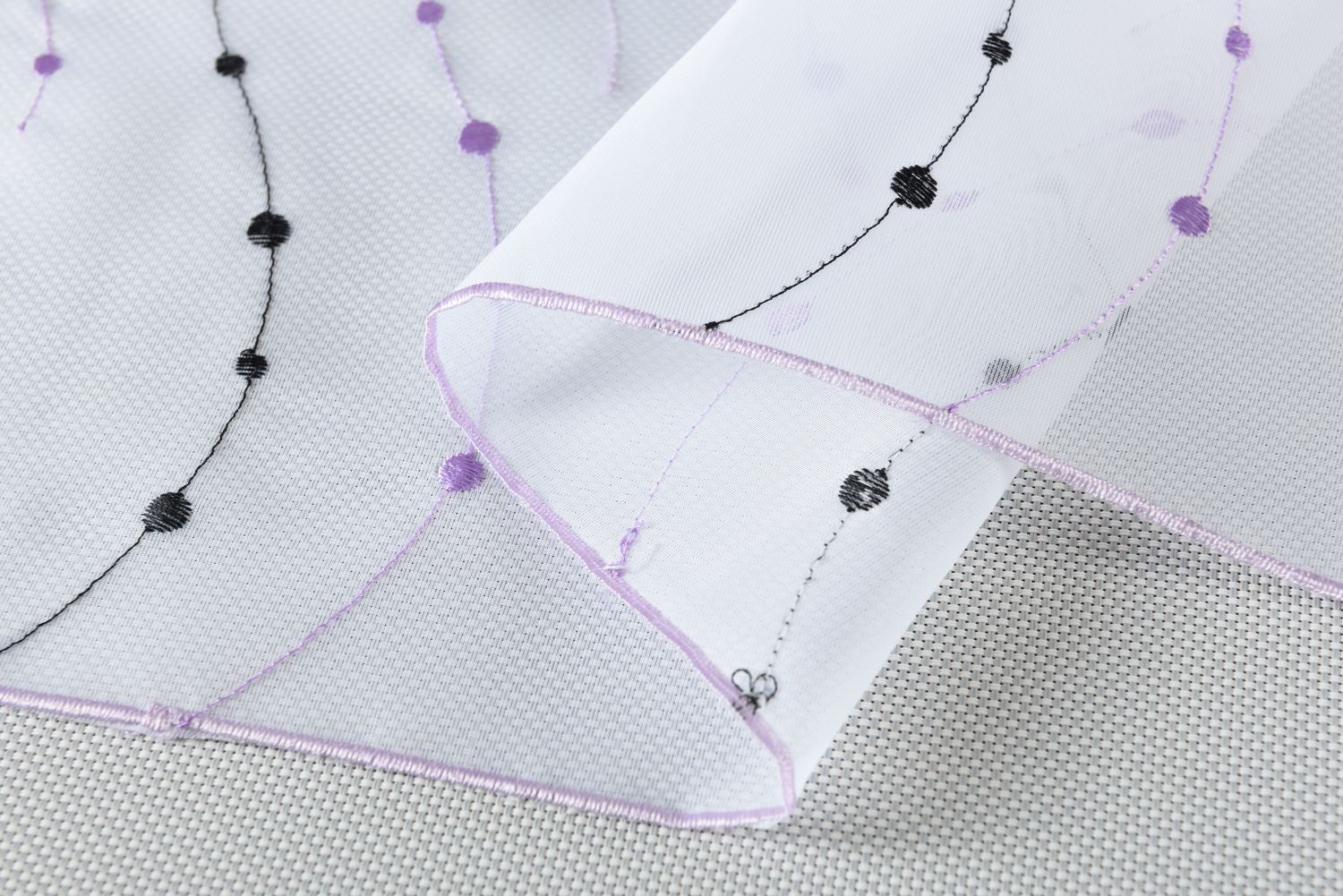 PUNKT Scheibengardine Durchzuglöcher für Gardinenstangen Scheibe Gardine Küche 112242 Scheibengardine PUNKT_Scheibengardine_Durchzuglocher_fur_Gardinenstangen_Scheibe_Gardine_Kuche_112242_-_Gardinenbox.de_-_-3687545 | Gardinenbox.de