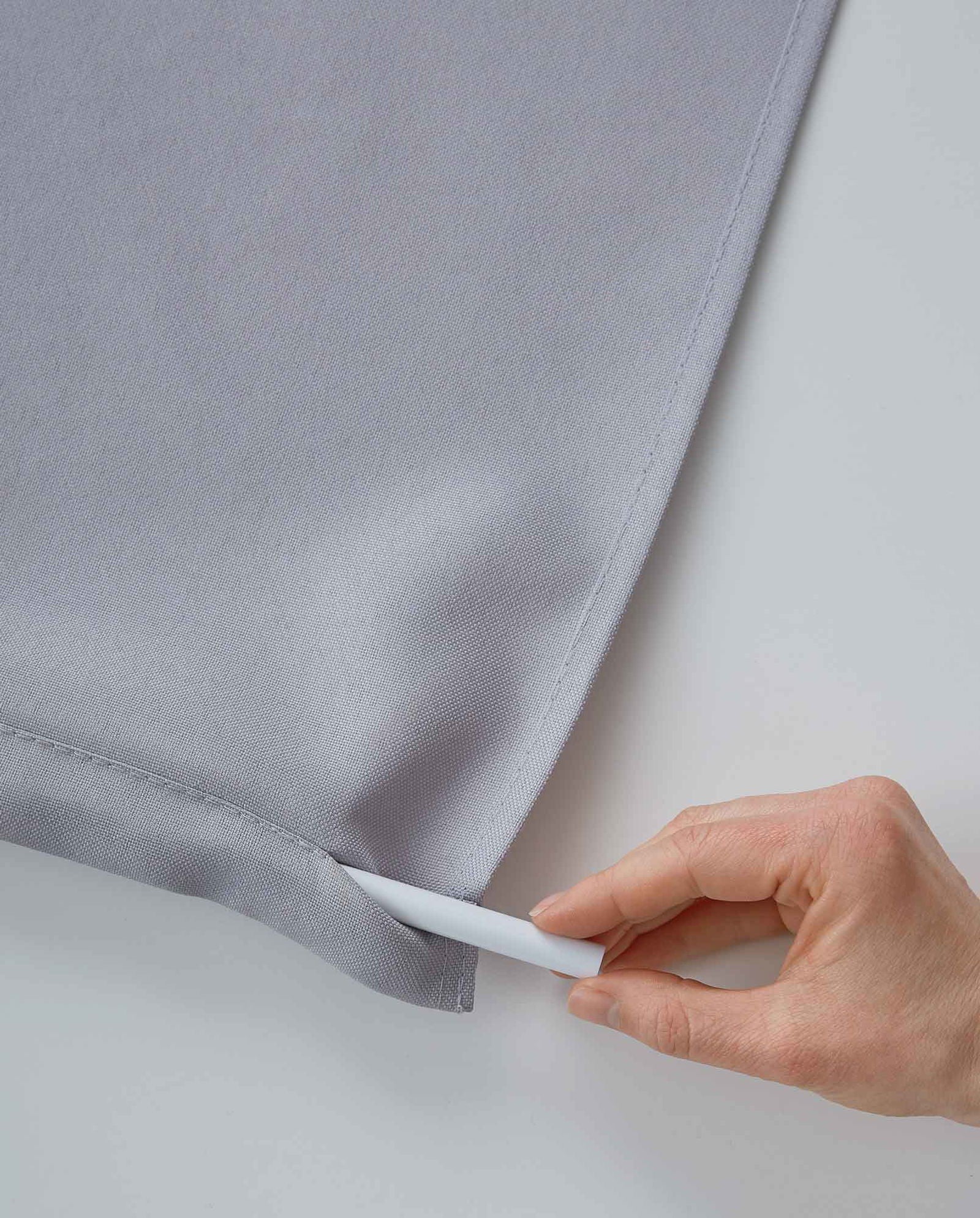 Paneelwagen 60 cm Weiß aus Kunststoff für Flächenvorhang incl. Beschwerungsstange Rollen- und X-Gleiter 2021200 Gardinen Zubehör Paneelwagen_60_cm_Weiss_aus_Kunststoff_fur_Flachenvorhang_incl._Beschwerungsstange_Rollen-_und_X-Gleiter_2021200_-_Gardinenbox.de_-_-3687389 | Gardinenbox.de