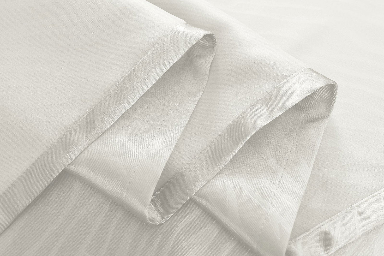 Satin Emboss / Reliefprägung bemustert Vorhang Gardine, Zebra -20371- Blickdicht zum Verdunkeln mit Ösen, (Höhe x Breite in cm) 20371 Vorhang Satin_Emboss_-_Reliefpragung_bemustert_Vorhang_Gardine_Zebra_-20371-_Blickdicht_zum_Verdunkeln_mit_Osen_Hohe_x_Breite_in_cm_20371_-_Gardinenbox.de_-_-3688460 | Gardinenbox.de