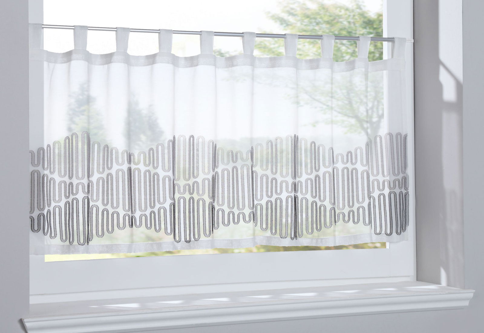 Scheibengardine »Amasya« Sichtschutz Dekoration Transparent Jacquard Voile Küchenfenster Modern Wellenform 10000308 Schwarz Scheibengardine Scheibengardine_Amasya_Sichtschutz_Dekoration_Transparent_Jacquard_Voile_Kuchenfenster_Modern_Wellenform_10000308_-_Gardinenbox.de_-_-3689436 | Gardinenbox.de