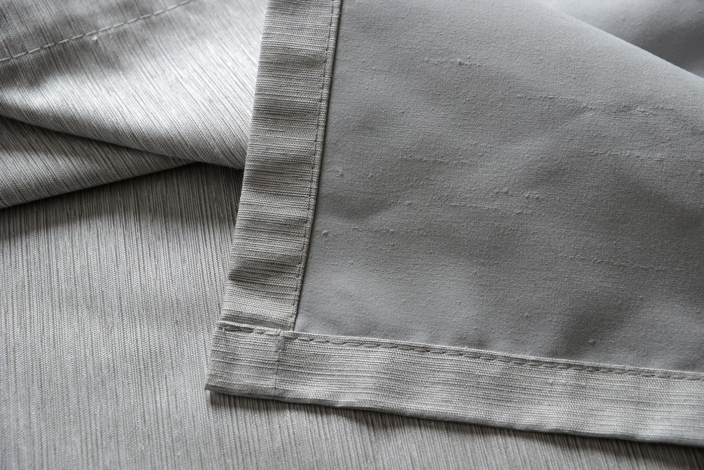 Thermo Jacquard Vorhang Oslo verdeckte Schlaufen Polar Fleece Verdunkelung Schutzabweisend (Höhe x Breite in cm) 20460 Vorhang Thermo_Jacquard_Vorhang_Oslo_verdeckte_Schlaufen_Polar_Fleece_Verdunkelung_Schutzabweisend_Hohe_x_Breite_in_cm_20460_-_Gardinenbox.de_-_-3691783 | Gardinenbox.de