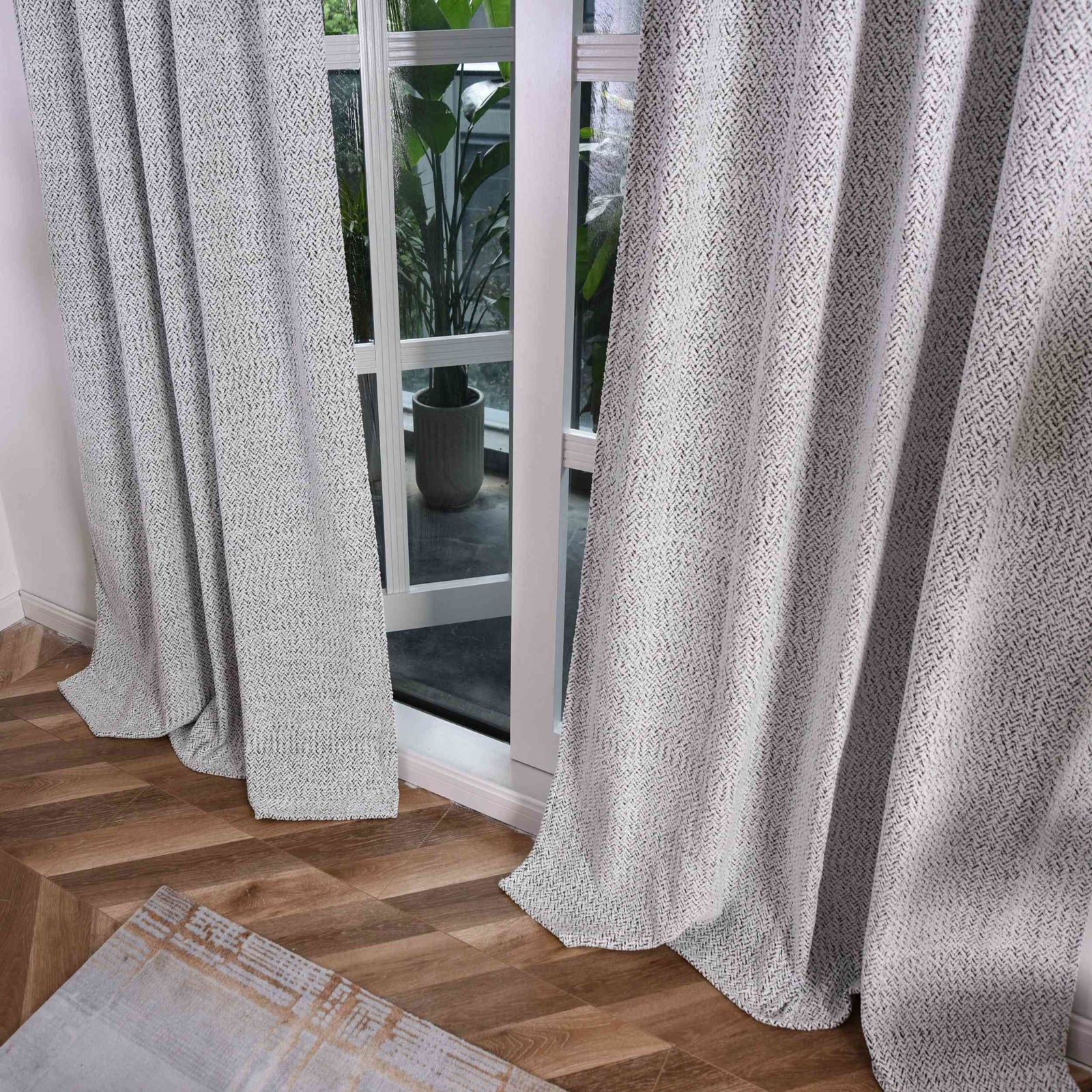 Vorhang Chenille Vorhang Bouclé-Struktur HxB 245x140 cm Weiß Schwarz »MONTANA« Multiband-Aufhängung Pflegeleicht 2023330 Vorhang Vorhang_Chenille_Vorhang_Boucle-Struktur_HxB_245x140_cm_Weiss_Schwarz_MONTANA_Multiband-Aufhangung_Pflegeleicht_2023330_-_Gardinenbox.de_-_-3693892 | Gardinenbox.de