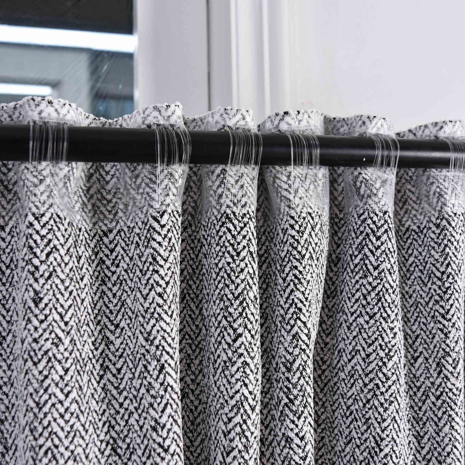 Vorhang Chenille Vorhang Bouclé-Struktur HxB 245x140 cm Weiß Schwarz »MONTANA« Multiband-Aufhängung Pflegeleicht 2023330 Vorhang Vorhang_Chenille_Vorhang_Boucle-Struktur_HxB_245x140_cm_Weiss_Schwarz_MONTANA_Multiband-Aufhangung_Pflegeleicht_2023330_-_Gardinenbox.de_-_-3693902 | Gardinenbox.de
