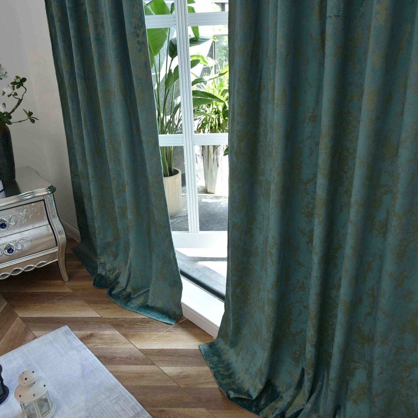 Vorhang Samt Damast »MILANO STAR« Vorhang mit Foliendruck und Multiband Aufhängung: Königlicher Luxus für Ihr Zuhause 2023300 Vorhang Vorhang_Samt_Damast_MILANO_STAR_Vorhang_mit_Foliendruck_und_Multiband_Aufhangung_Koniglicher_Luxus_fur_Ihr_Zuhause_2023300_-_Gardinenbox.de_-_-3694768 | Gardinenbox.de