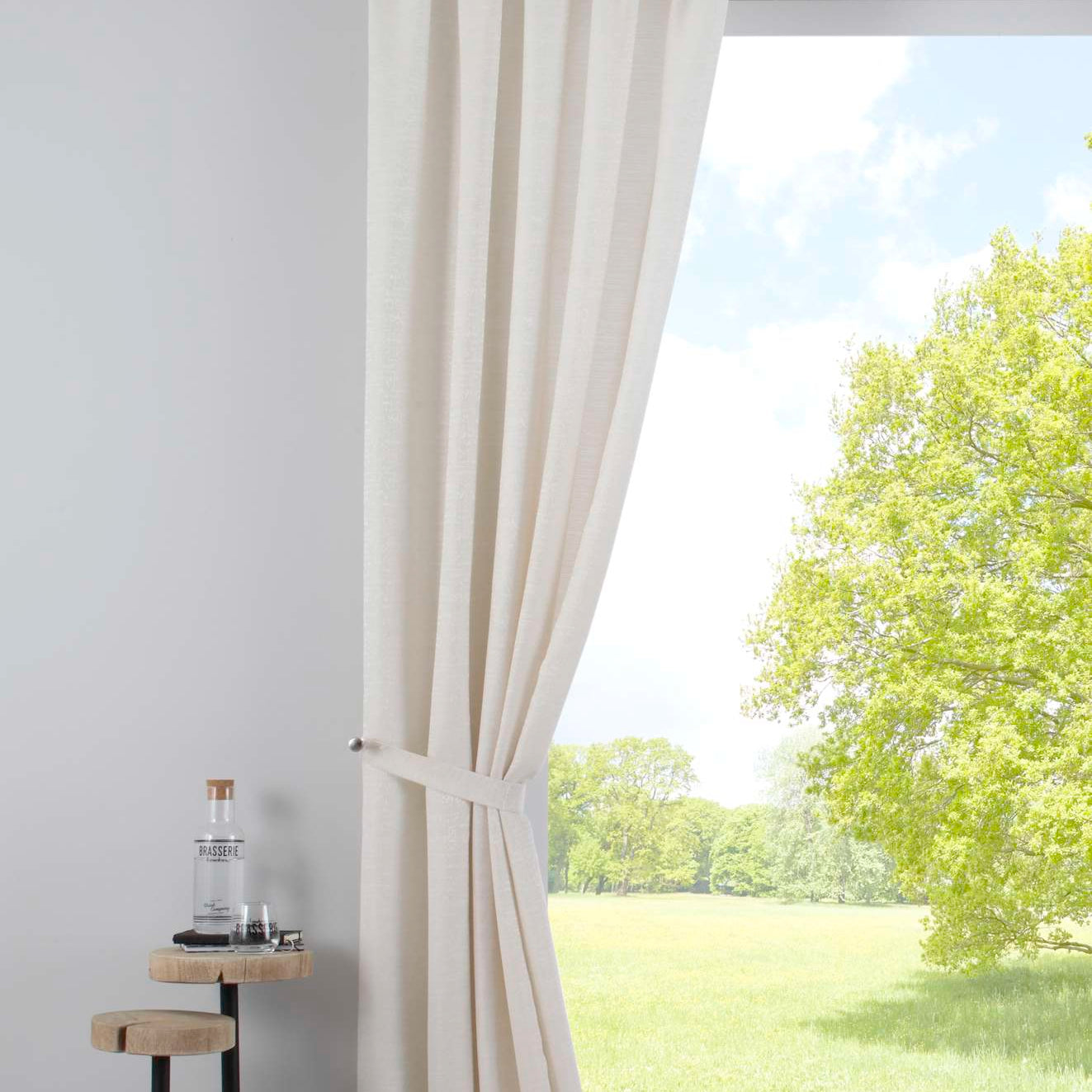 Vorhang mit Jacquardmusterung und Effektgarn »Sivas« Blickdicht verdeckte Schlaufen und Kräuselband Moderne Optik 20190350 Creme Vorhang Vorhang_mit_Jacquardmusterung_und_Effektgarn_Sivas_Blickdicht_verdeckte_Schlaufen_und_Krauselband_Moderne_Optik_20190350_-_Gardinenbox.de_-_-3694501 | Gardinenbox.de