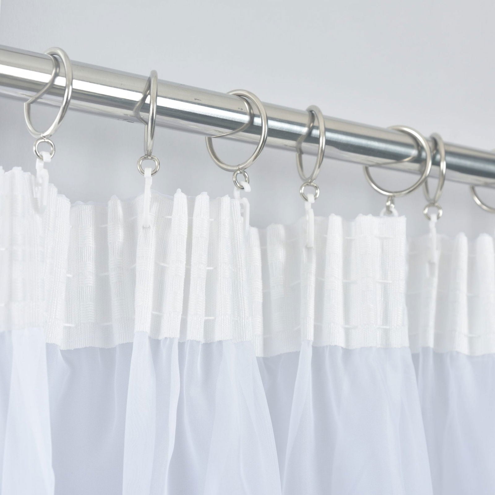 Weiße Voile Gardine dicht gewebt transparent Bleibandabschluss Tunneldurchzug 8 cm Gardinenband maschinenwaschbar verschiedene Größen 610011N Gardinenschal Weisse_Voile_Gardine_dicht_gewebt_transparent_Bleibandabschluss_Tunneldurchzug_8_cm_Gardinenband_maschinenwaschbar_verschiedene_Grossen_610011N_-_Gardinenbox.de_-_-3695815 | Gardinenbox.de