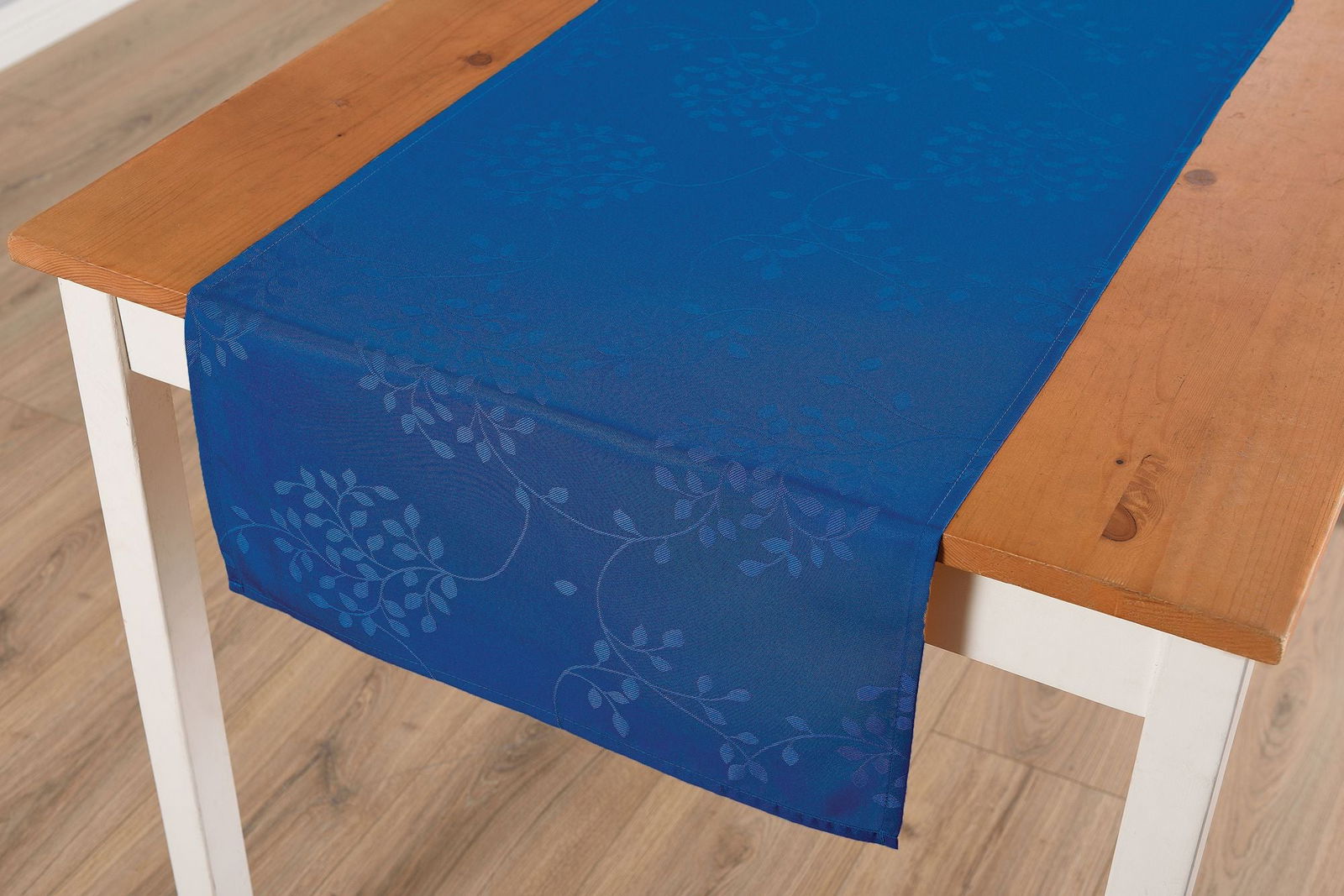 Yasmin Damast Tischdecke 201070 Royalblau BxL 45x150 cm Tischwäsche Yasmin_Damast_Tischdecke_201070_-_Gardinenbox.de_-_-3696292 | Gardinenbox.de