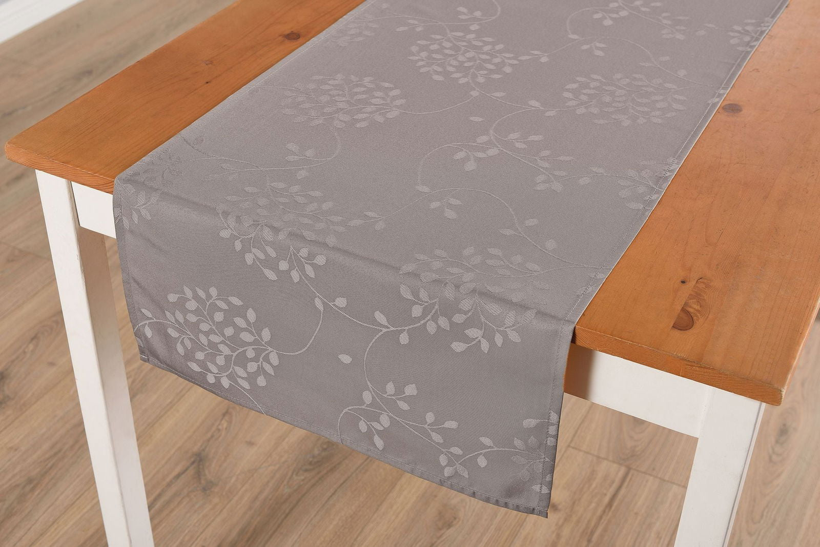 Yasmin Damast Tischdecke 201070 Silber BxL 45x150 cm Tischwäsche Yasmin_Damast_Tischdecke_201070_-_Gardinenbox.de_-_-3696338 | Gardinenbox.de