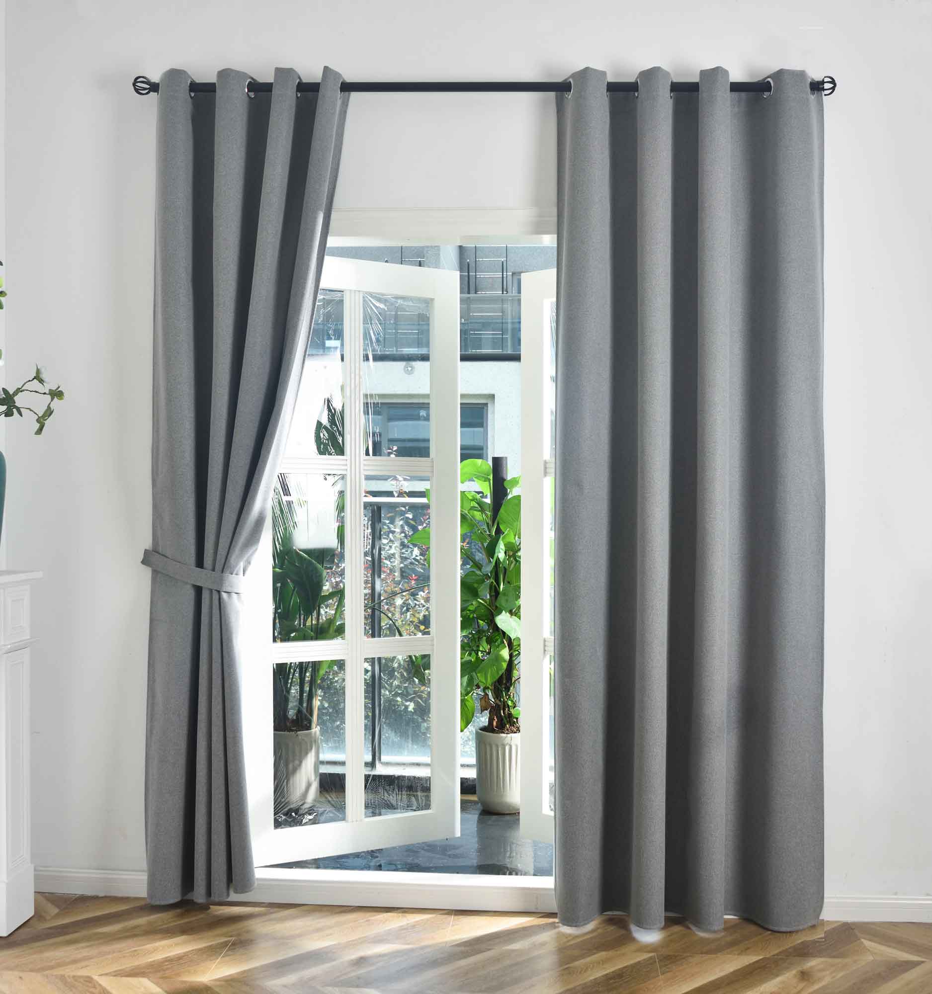 2er Set Verdunkelungsvorhänge Ösen Raffhalter 100% Verdunkelung Blackout »München Dark« Dreischichtige Bindung Fischgrätmuster 202410-2 Grau HxB 225x145 cm Vorhang 202410-2grau | Gardinenbox.de