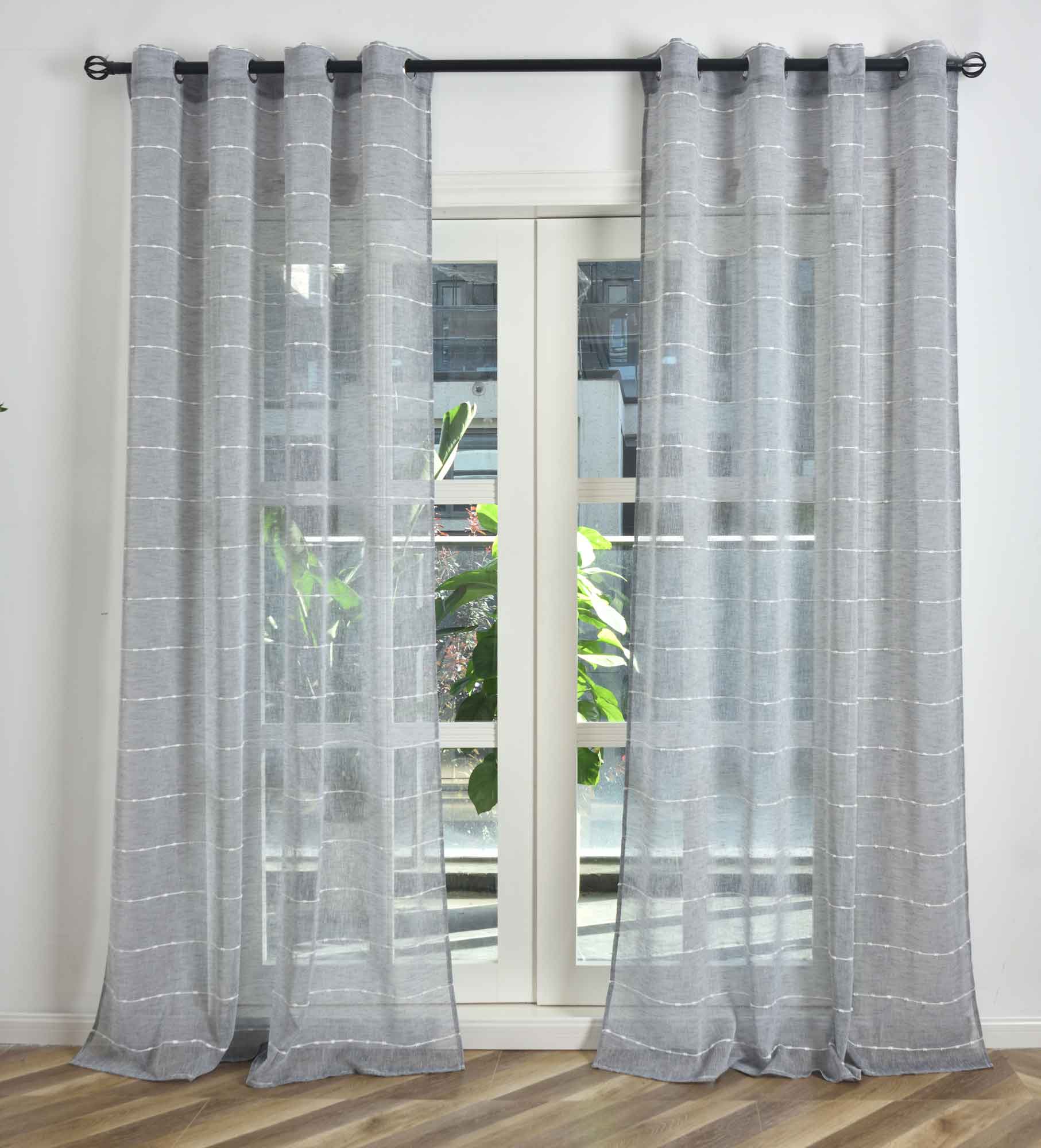 2er Set Halbtransparente Gardinen mit Ösen »Kassel« Chenille Leinenbindung Streifen Grobfaserig 202470-2 Grau Gardinenschal 202470-2grau | Gardinenbox.de