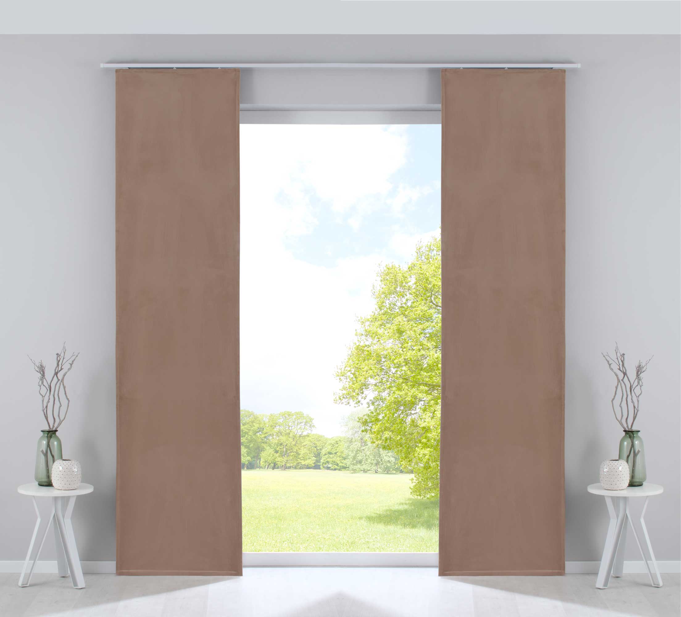 2er Set Flächenvorhänge Verdunkelung Schiebegardinen »Milano« Samt blickdicht Blackout Alu Paneelwägen Beschwerungsstangen 203571-2-alu Sand Schiebegardine 203571-2-alusand | Gardinenbox.de