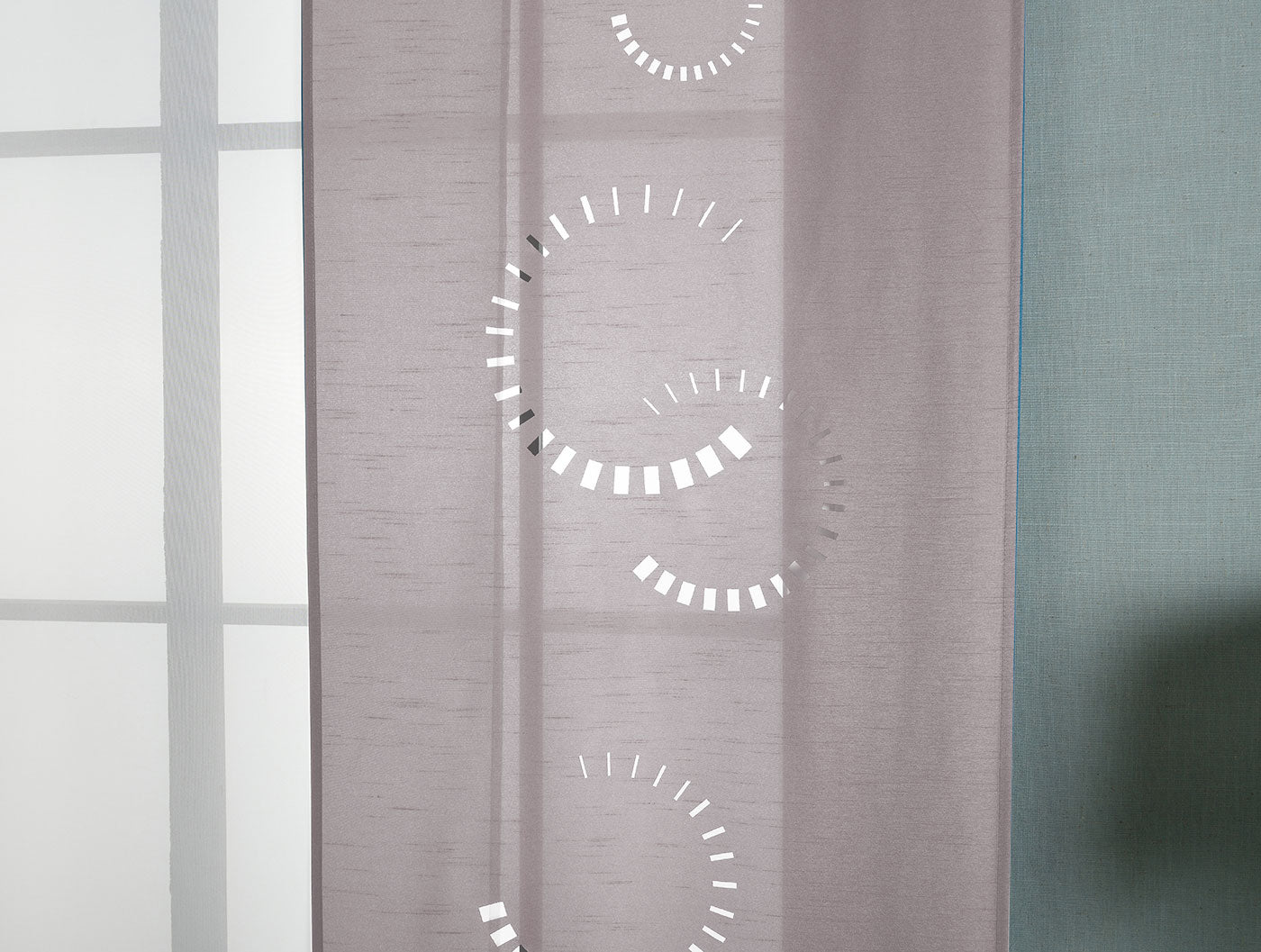2er-Pack Schiebegardine Flächenvorhang Avila Lasercut Wildseide Optik Voile  cm (HxB) inkl. Paneelwagen und Beschwerungsstangen 165610 - Gardinenbox.de - 