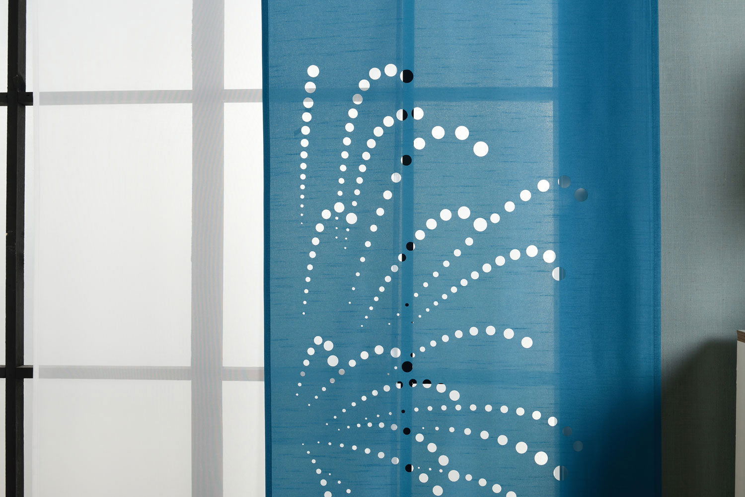 2er-Pack Schiebegardine Flächenvorhang Rodez Lasercut Wildseide Optik Voile cm (HxB) inkl. Paneelwagen und Beschwerungsstangen 165640 Schiebegardine 2er-Pack_Schiebegardine_Flachenvorhang_Rodez_Lasercut_Wildseide_Optik_Voile_cm_HxB_inkl._Paneelwagen_und_Beschwerungsstangen_165640_-_Gardinenbox.de_-_-3675239 | Gardinenbox.de