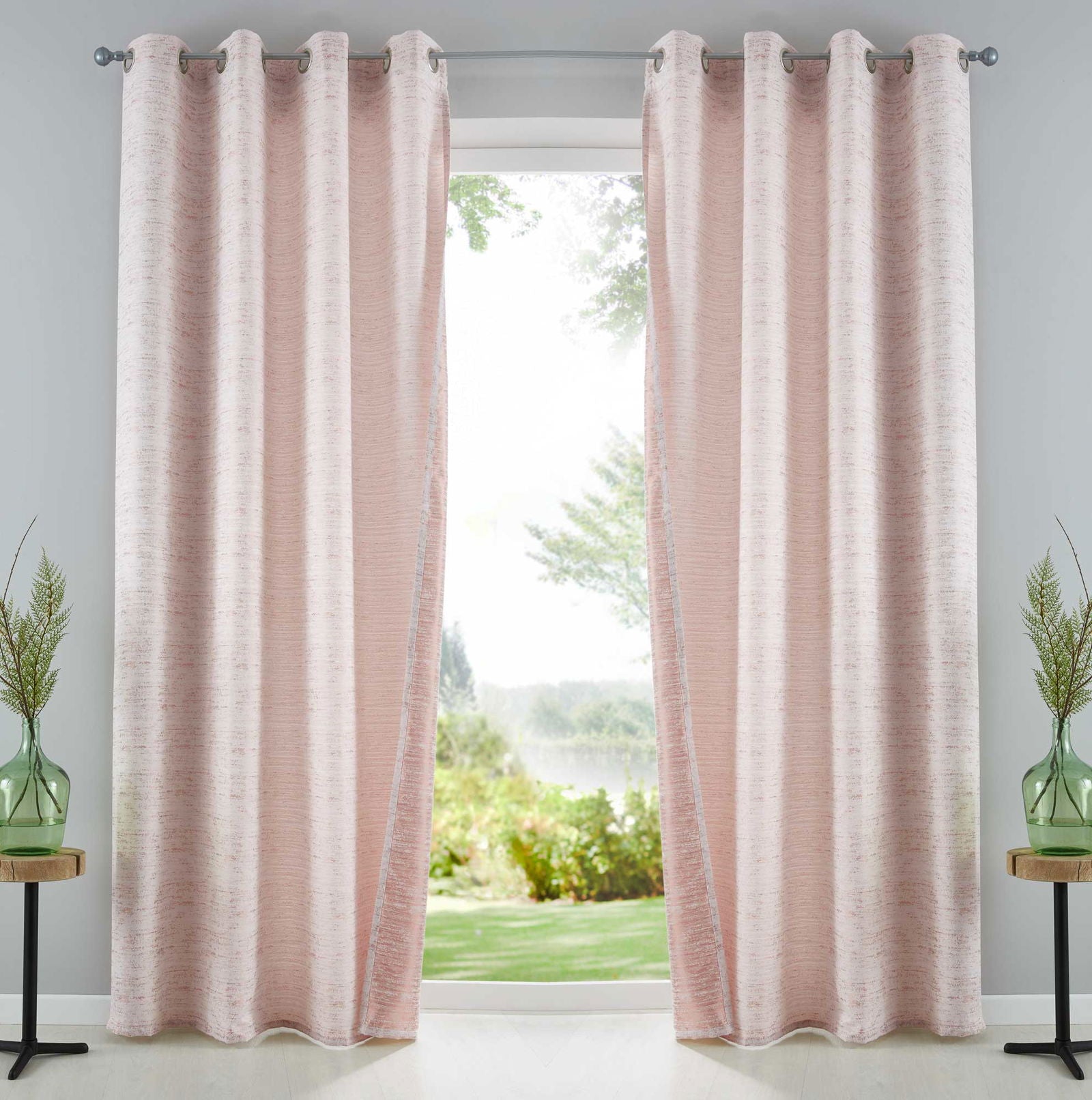 2er Set Vorhänge Ösen Schal Jacquard »Sivas« Blickdicht Gardine Edle Musterung 202073-2 Coral Vorhang Set 2er_Set_Vorhange_Osen_Schal_Jacquard_Sivas_Blickdicht_Gardine_Edle_Musterung_202073-2_-_Gardinenbox.de_-_-3674145 | Gardinenbox.de